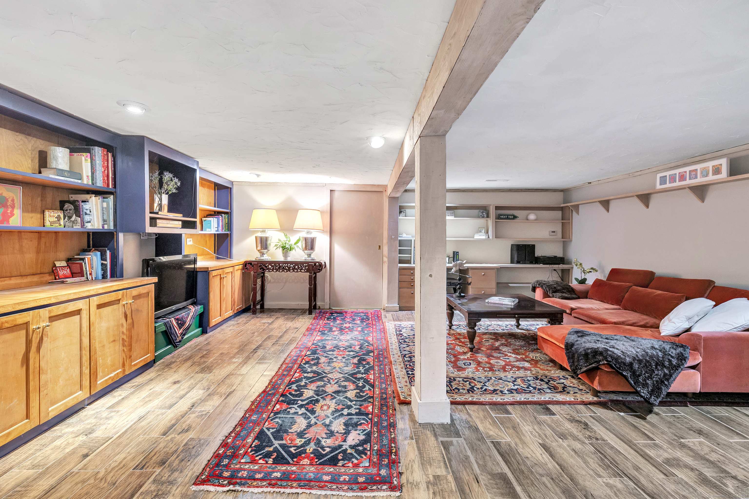 209 Compo Road South