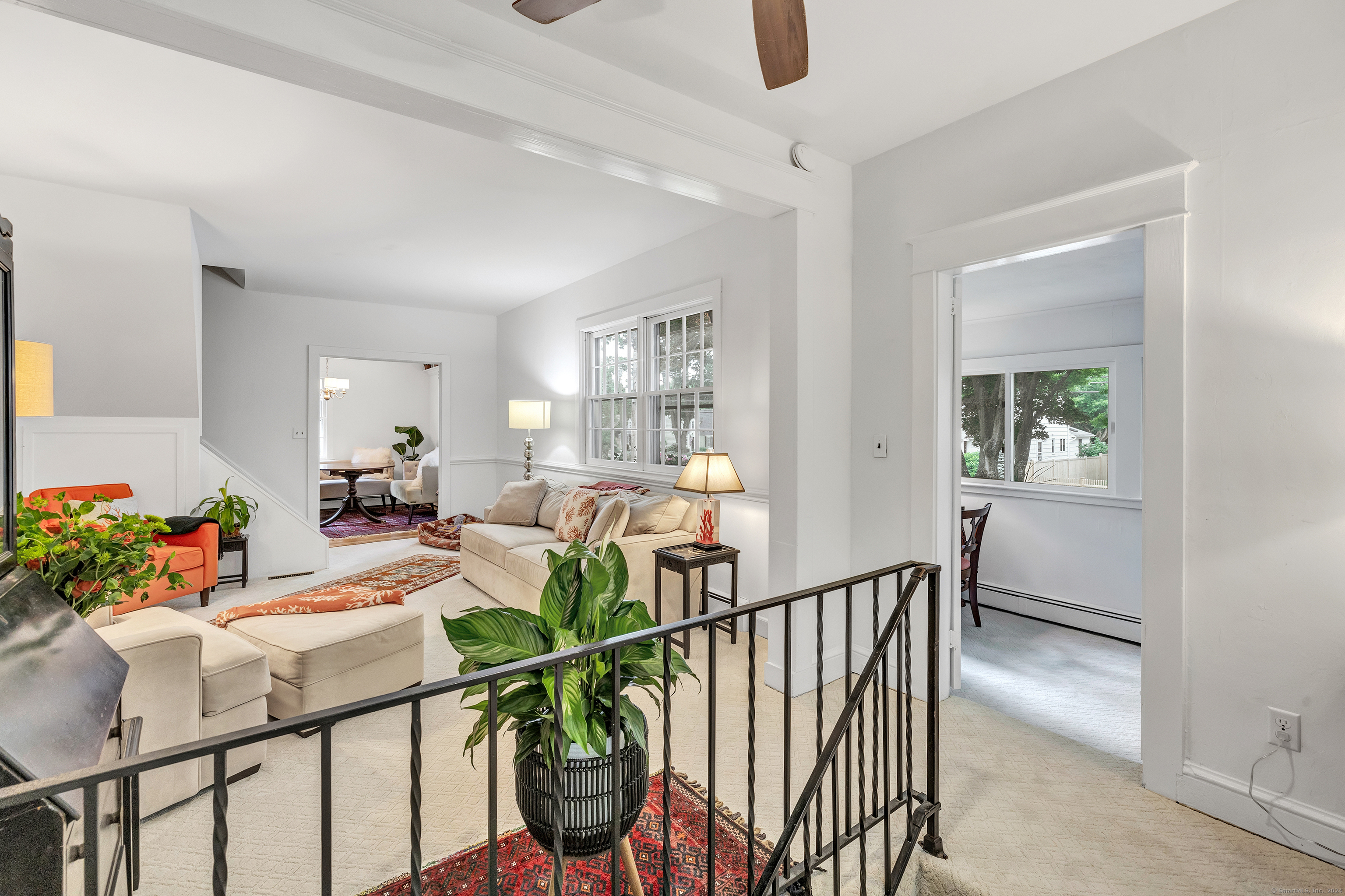 209 Compo Road South