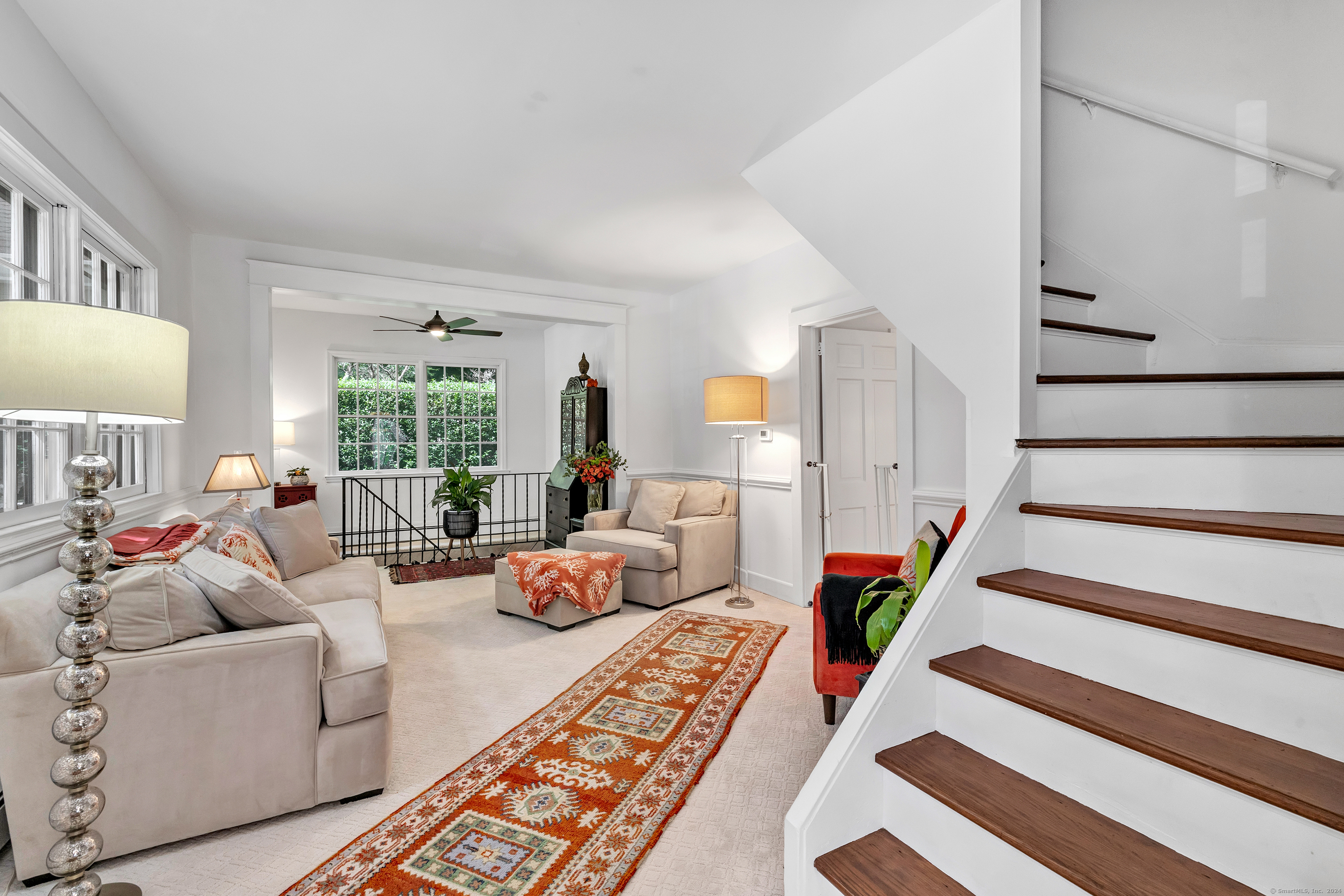 209 Compo Road South