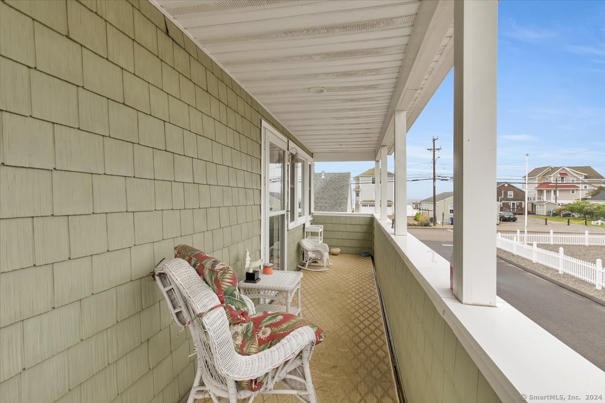 8 Tarpon Avenue