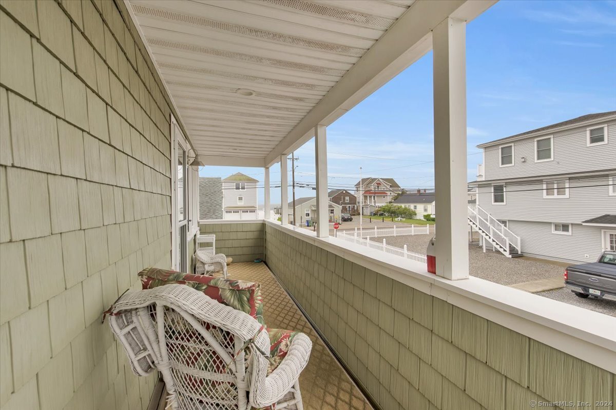 8 Tarpon Avenue