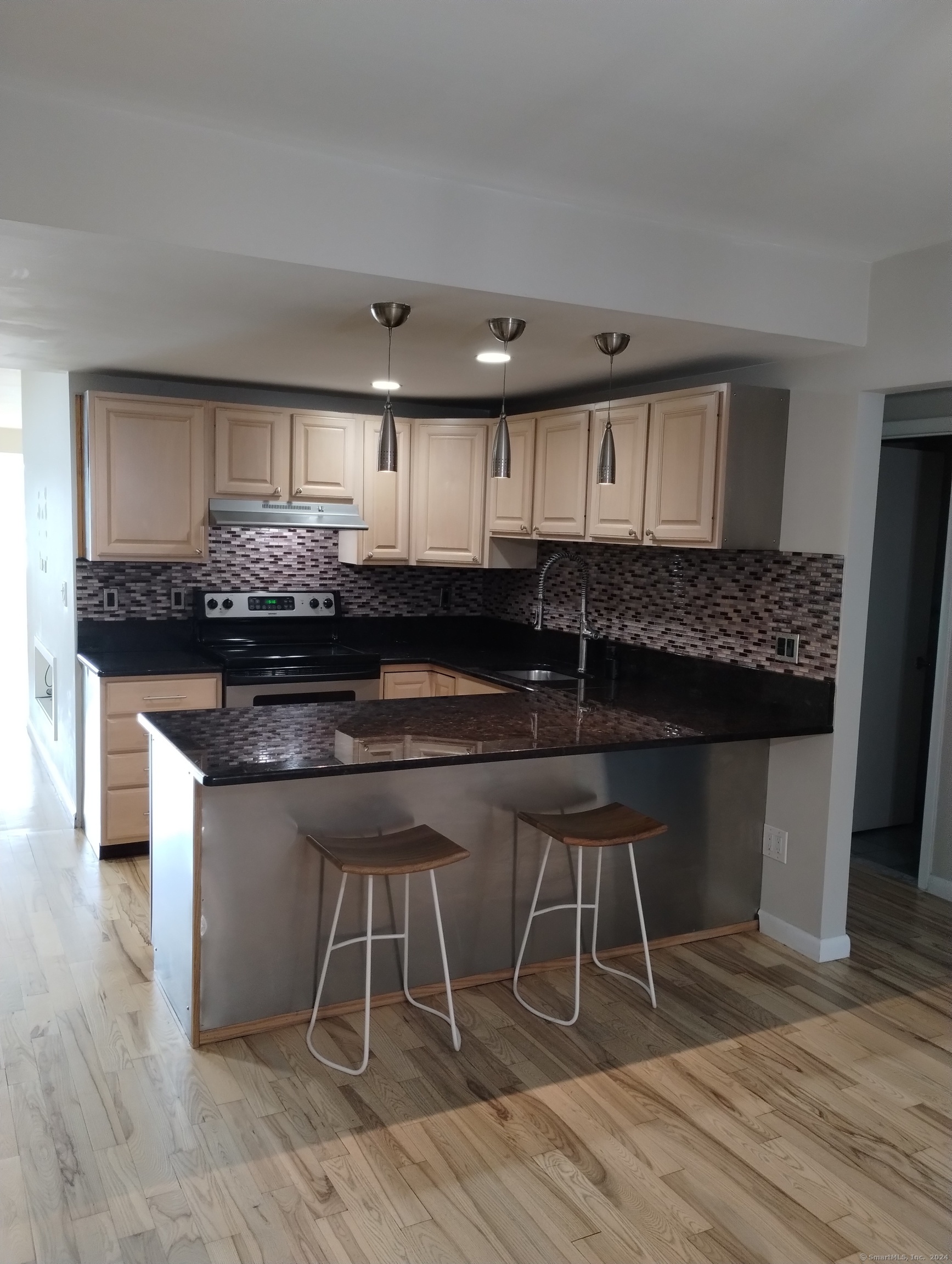512 Popes Island Road 512