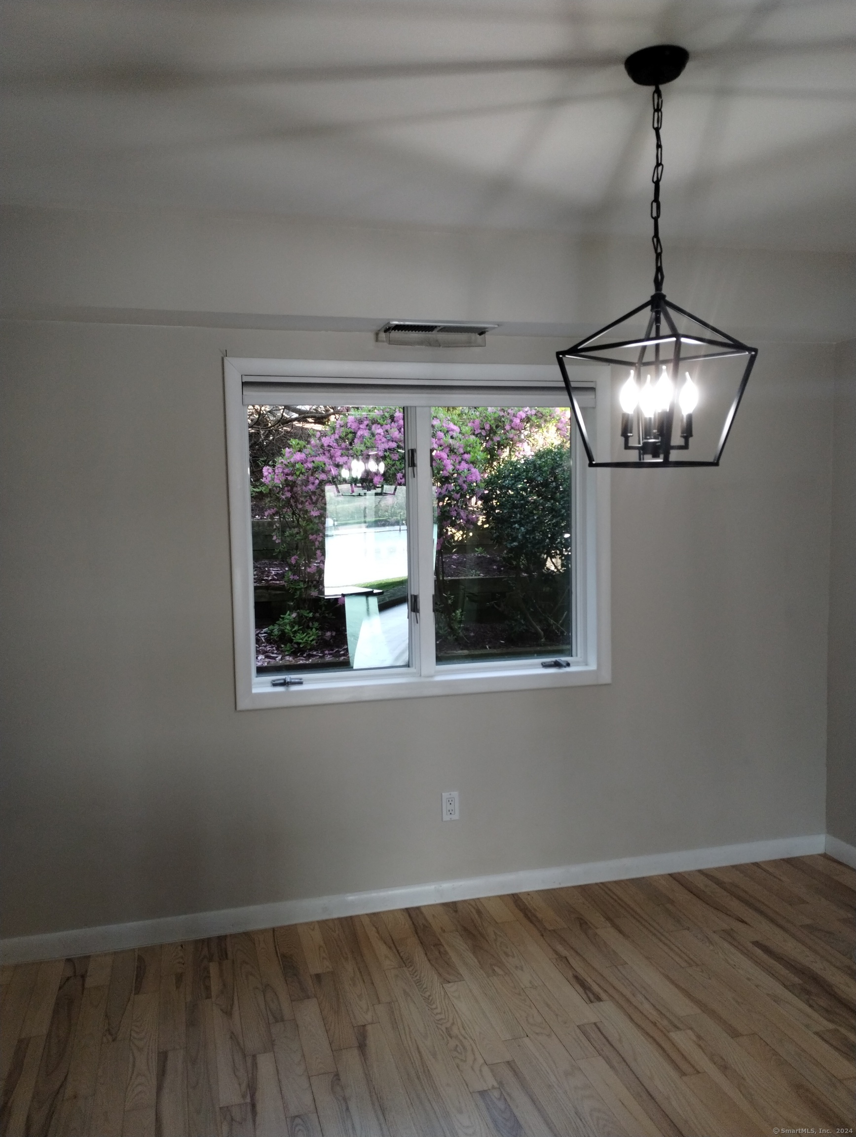 512 Popes Island Road 512
