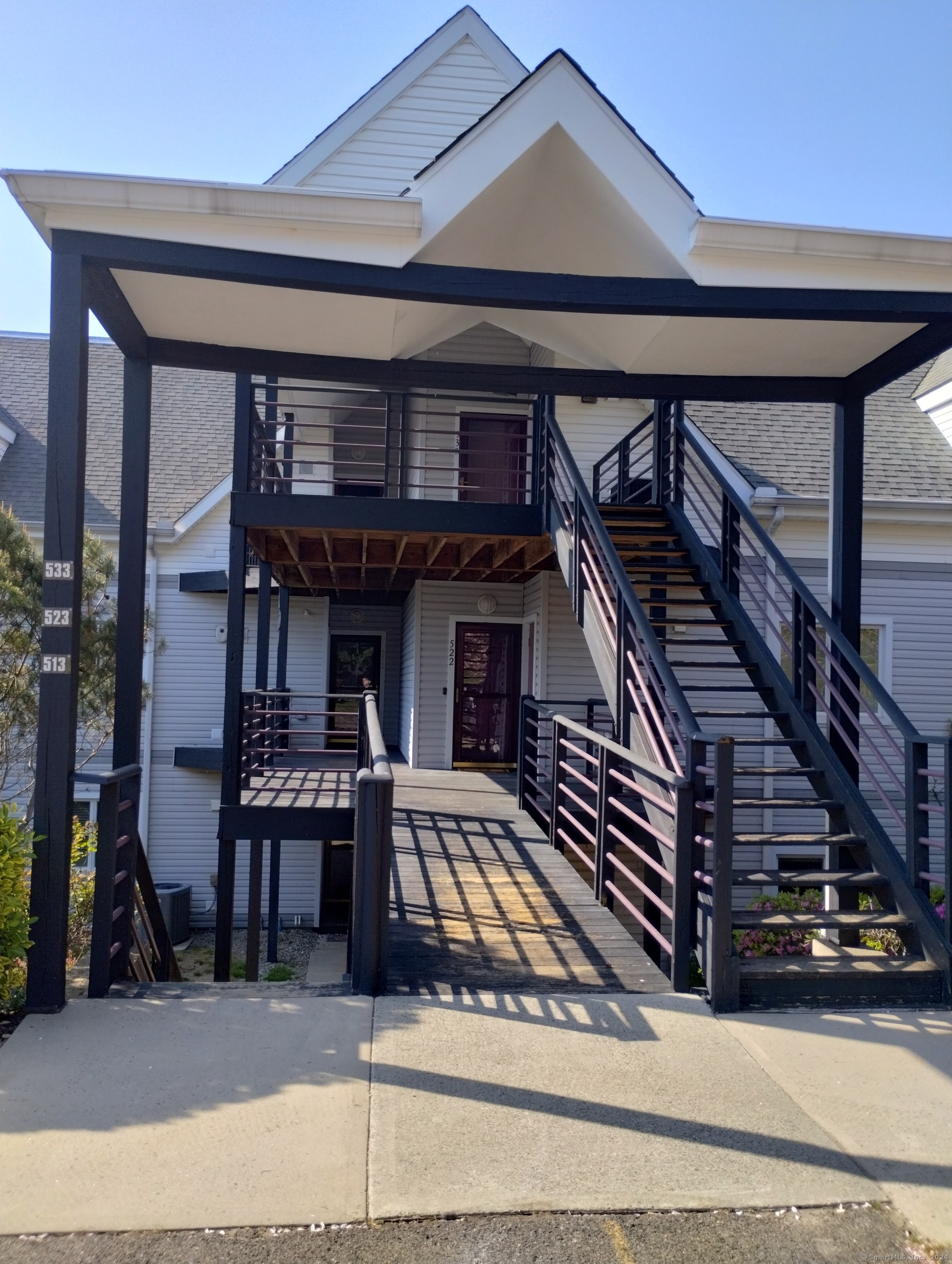 512 Popes Island Road 512