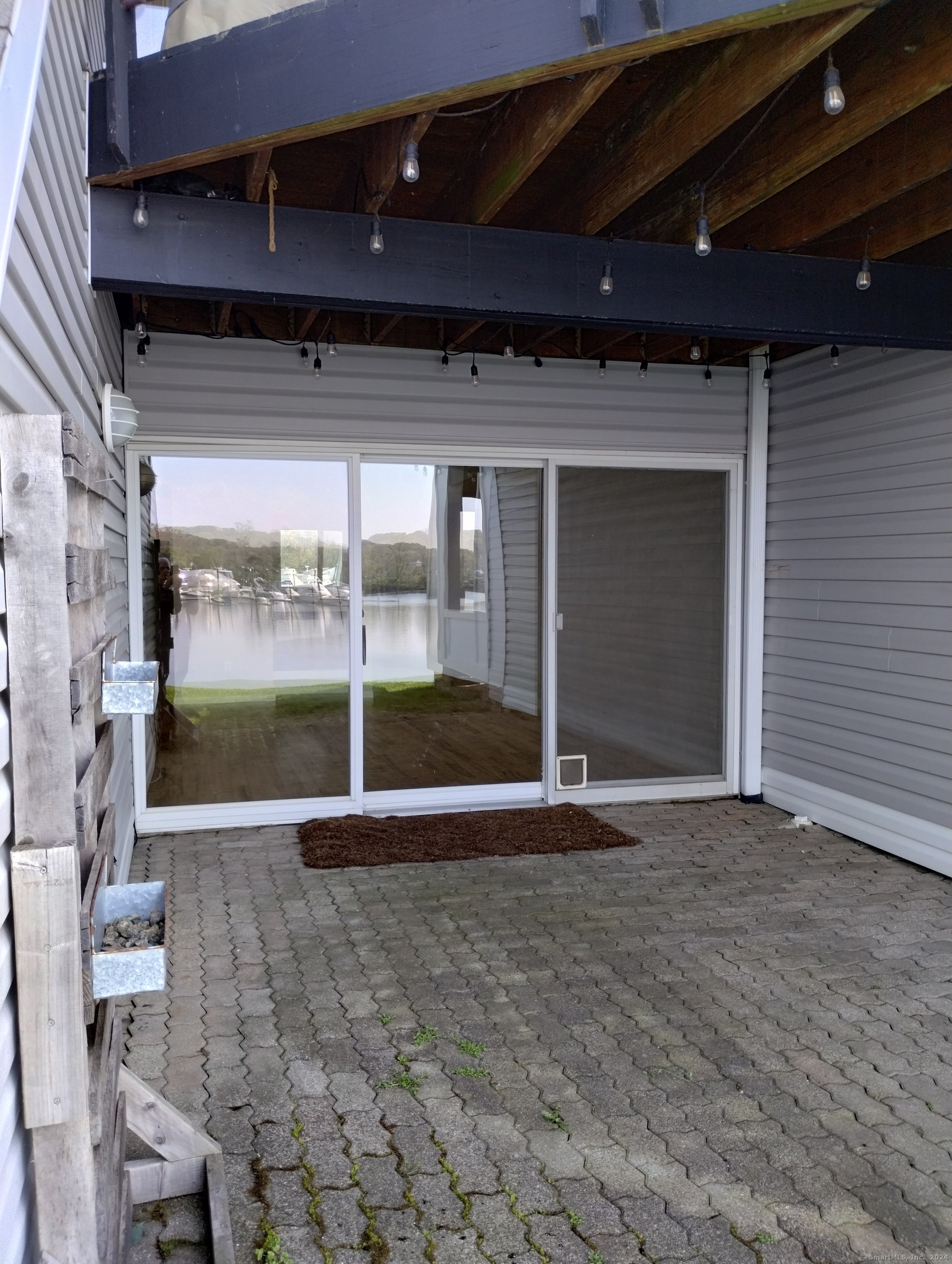 512 Popes Island Road 512