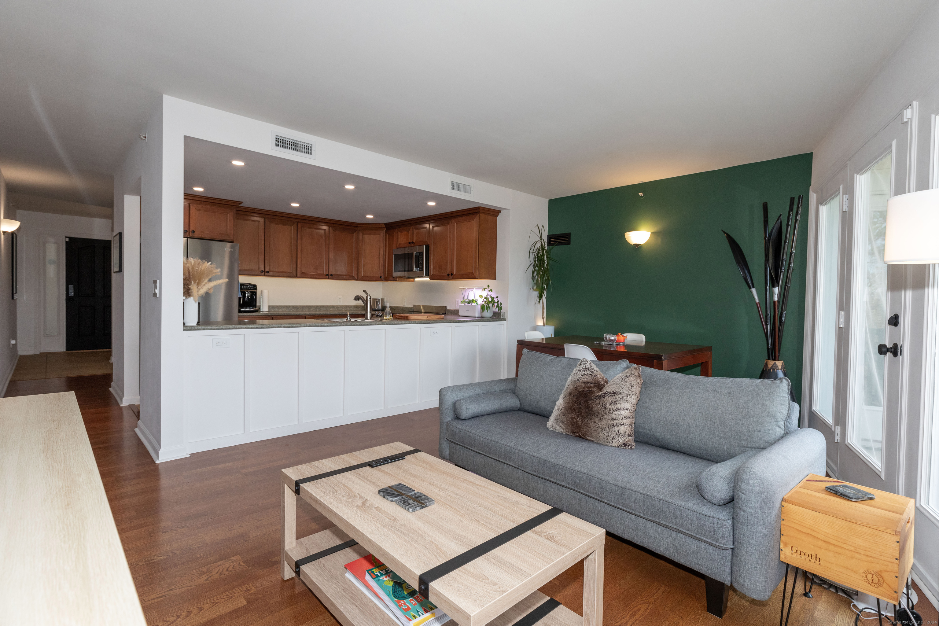 3250 Fairfield Avenue APT 205