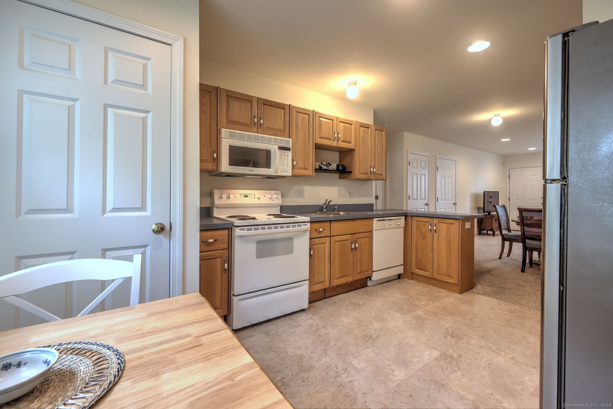 273 New Haven Avenue 8
