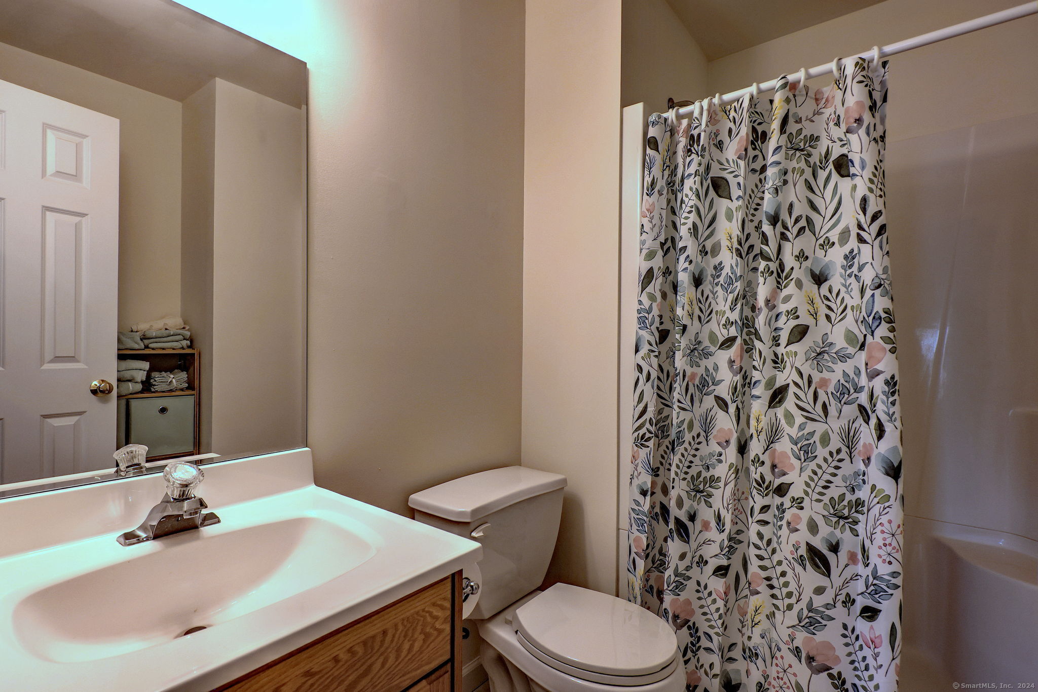273 New Haven Avenue 8