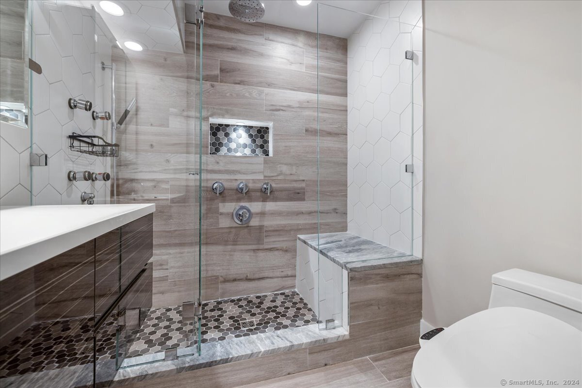 37 Woodway Road APT B2