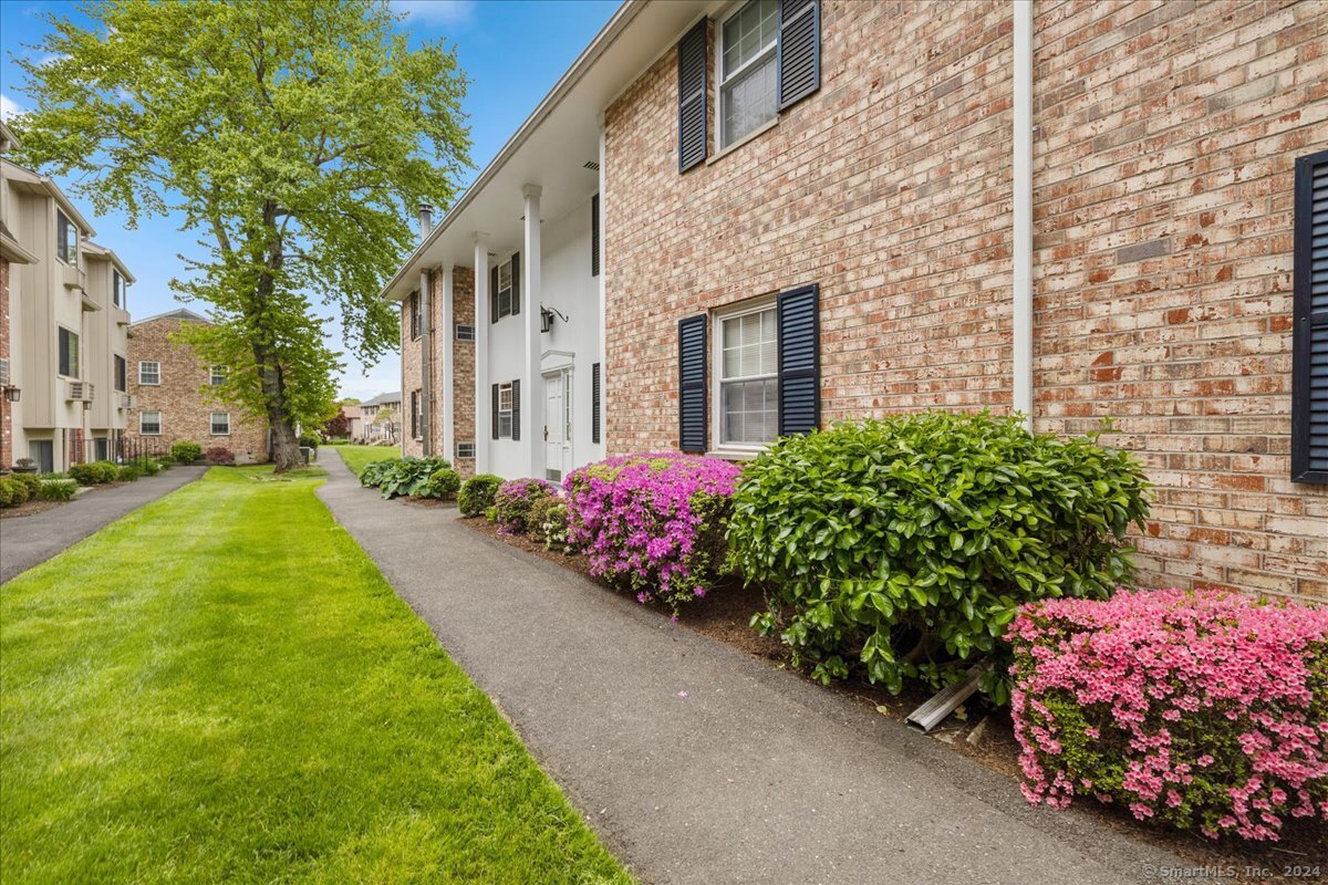 37 Woodway Road APT B2