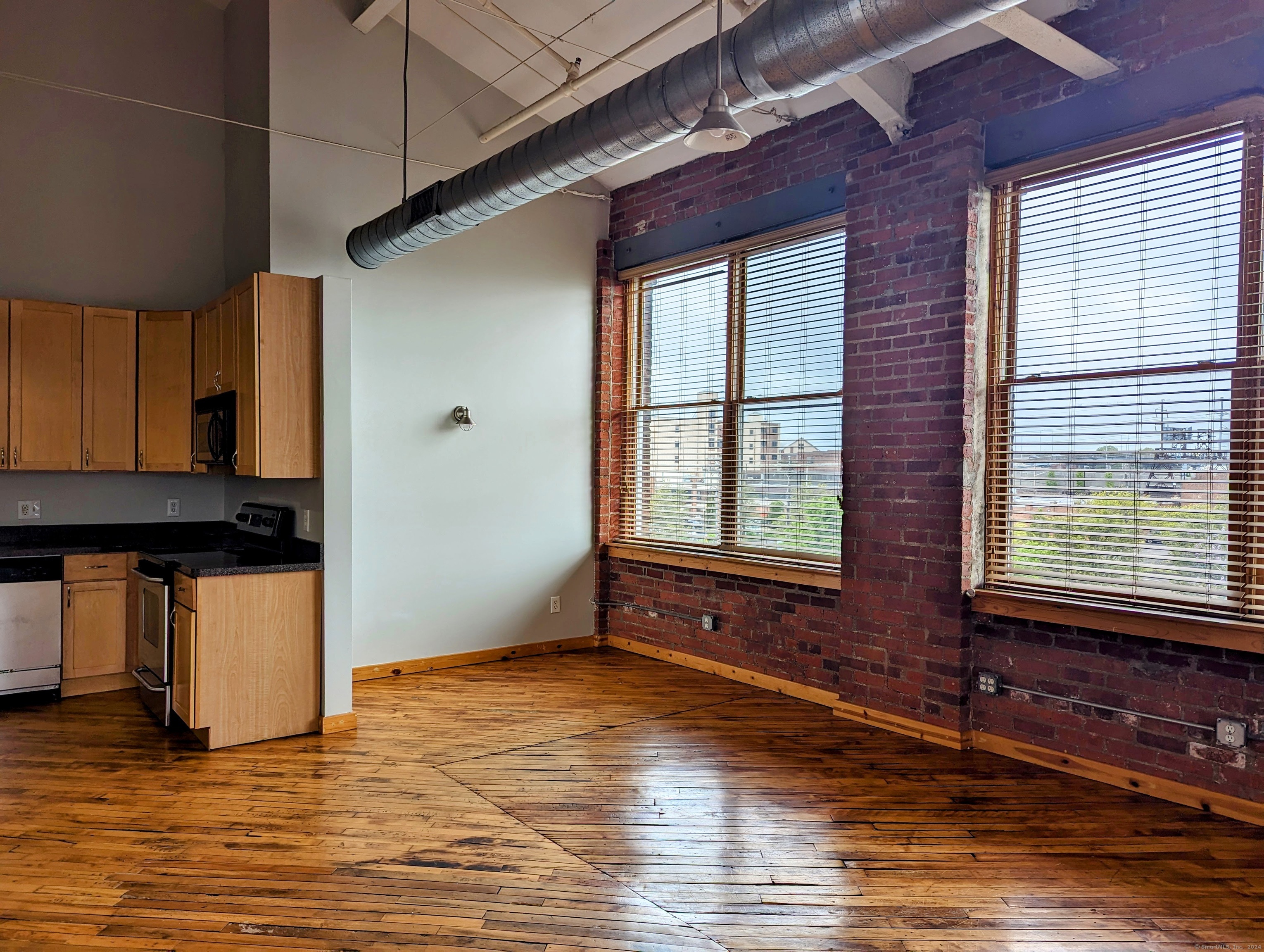 325 Lafayette Street 8304