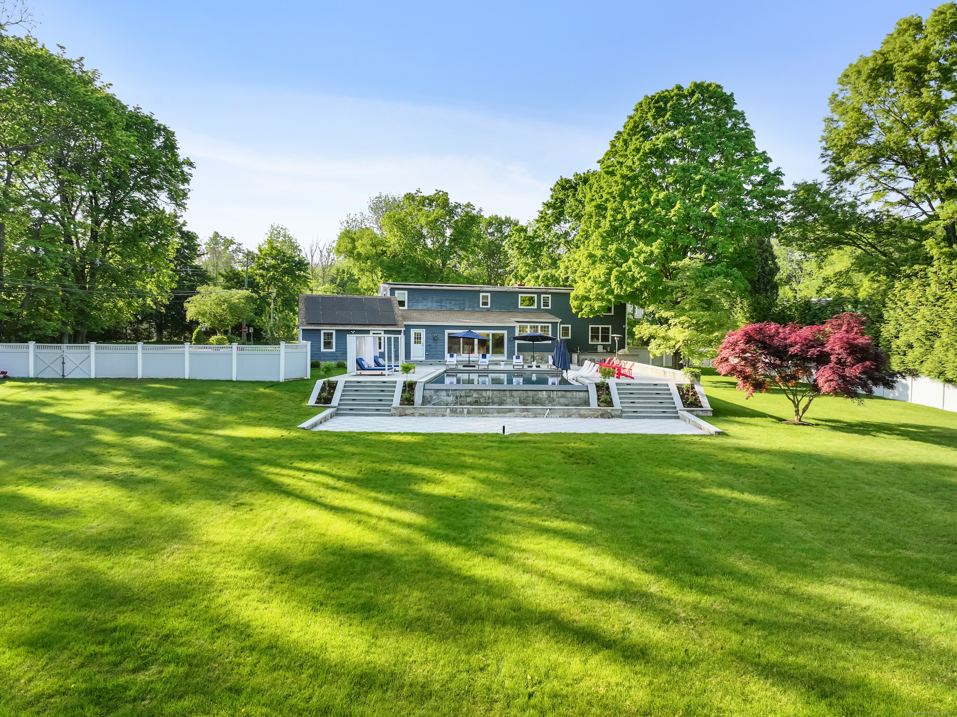 64 Long Lots Road