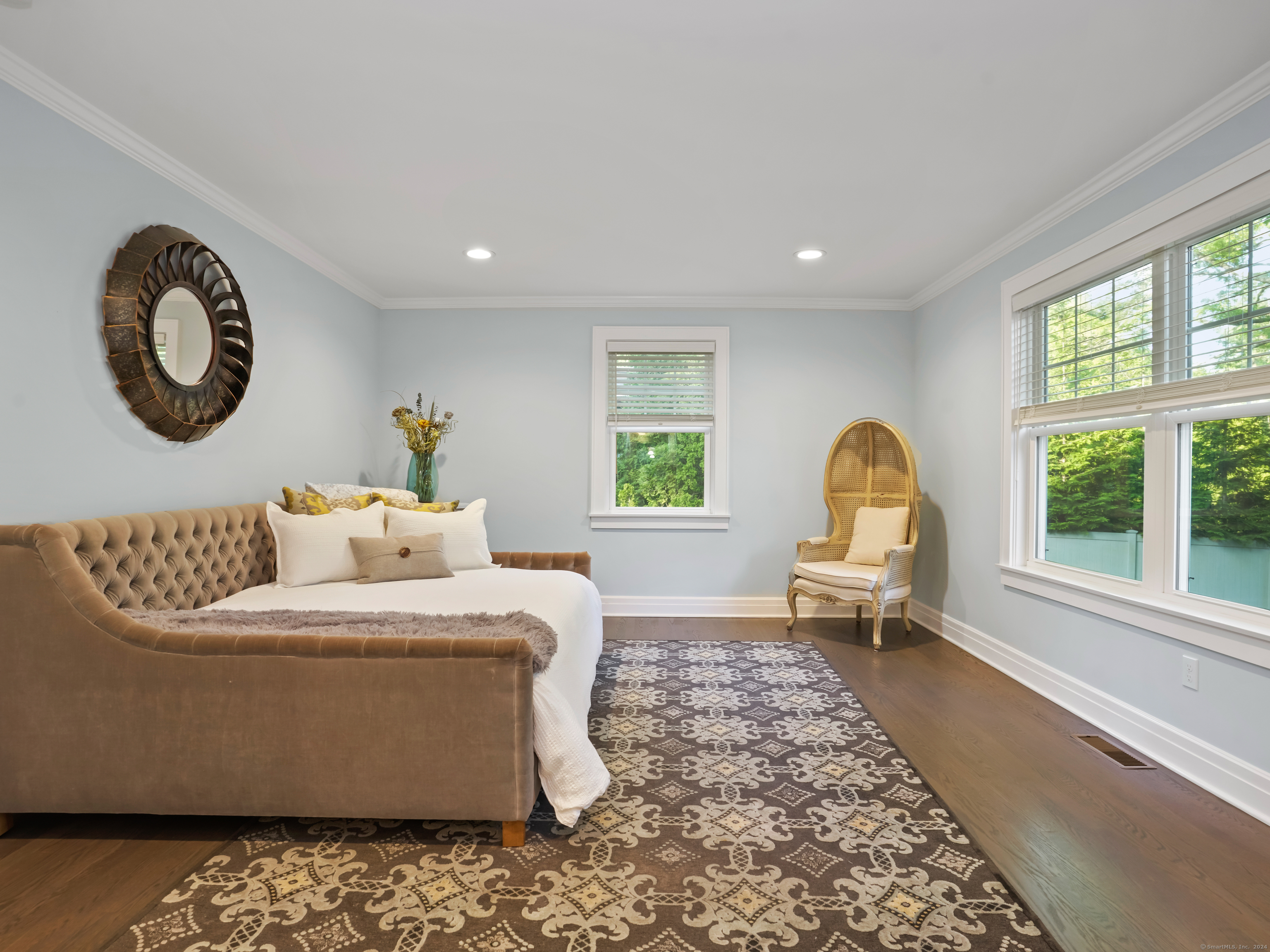 64 Long Lots Road