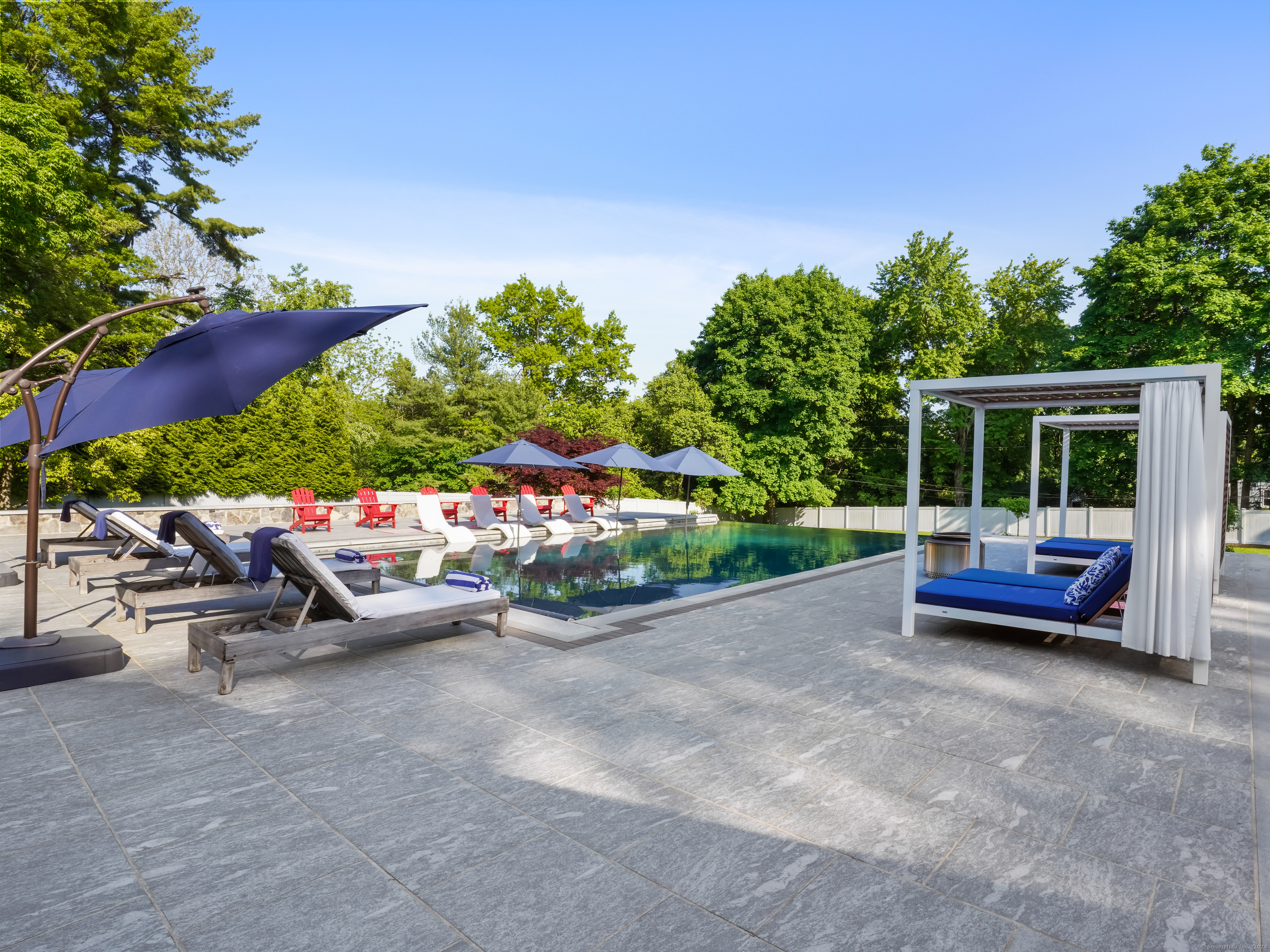 64 Long Lots Road