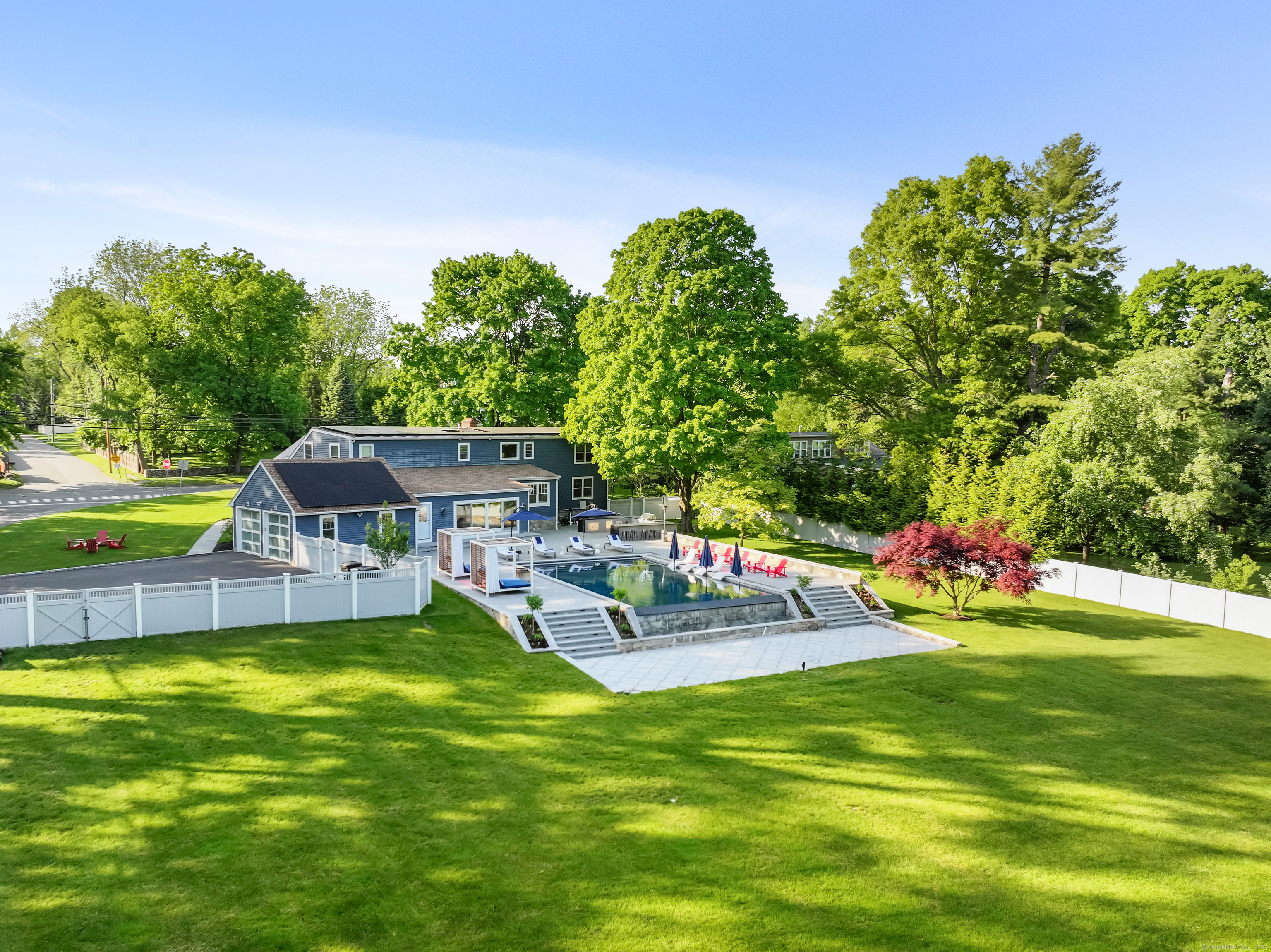 64 Long Lots Road