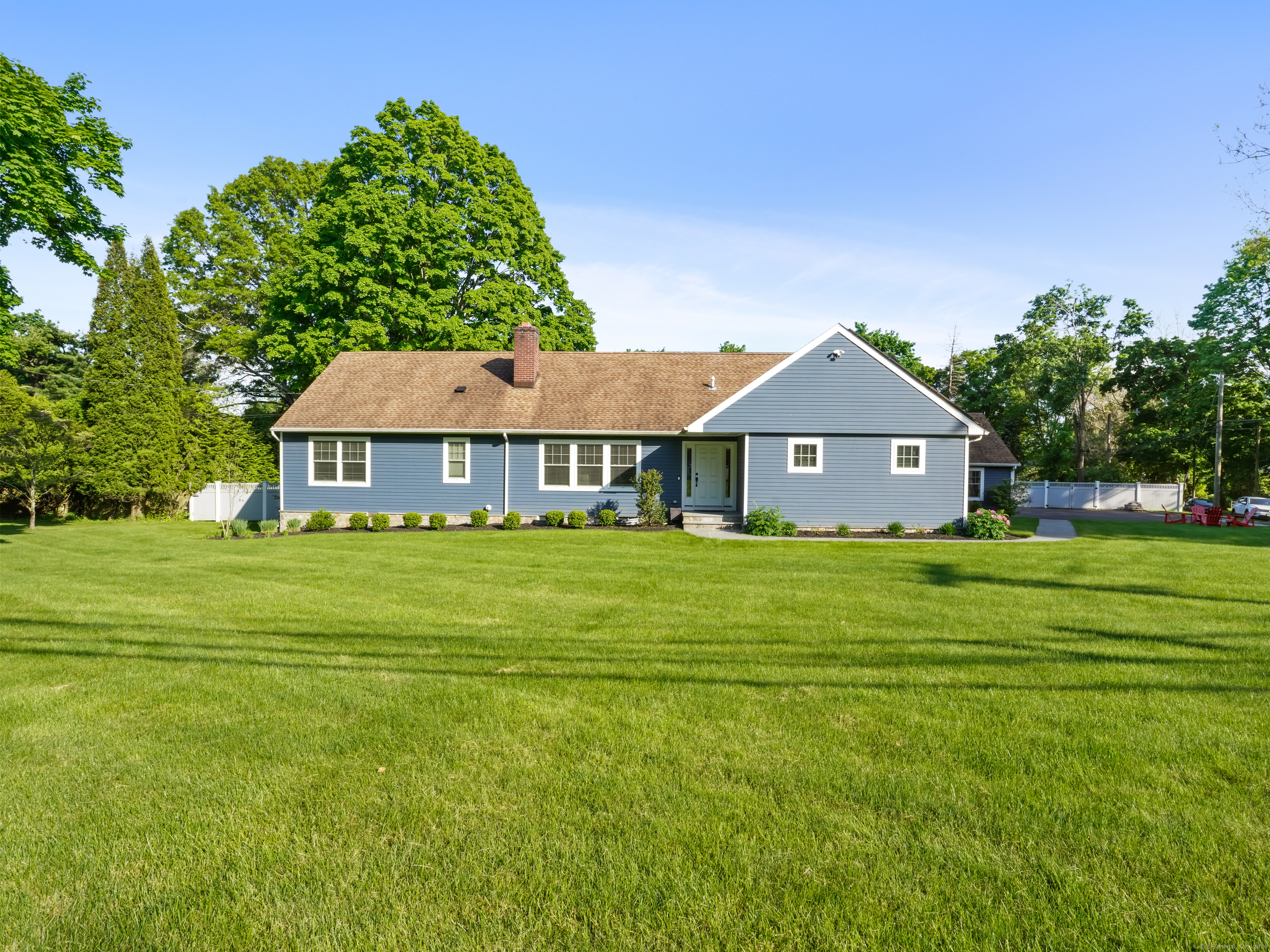 64 Long Lots Road