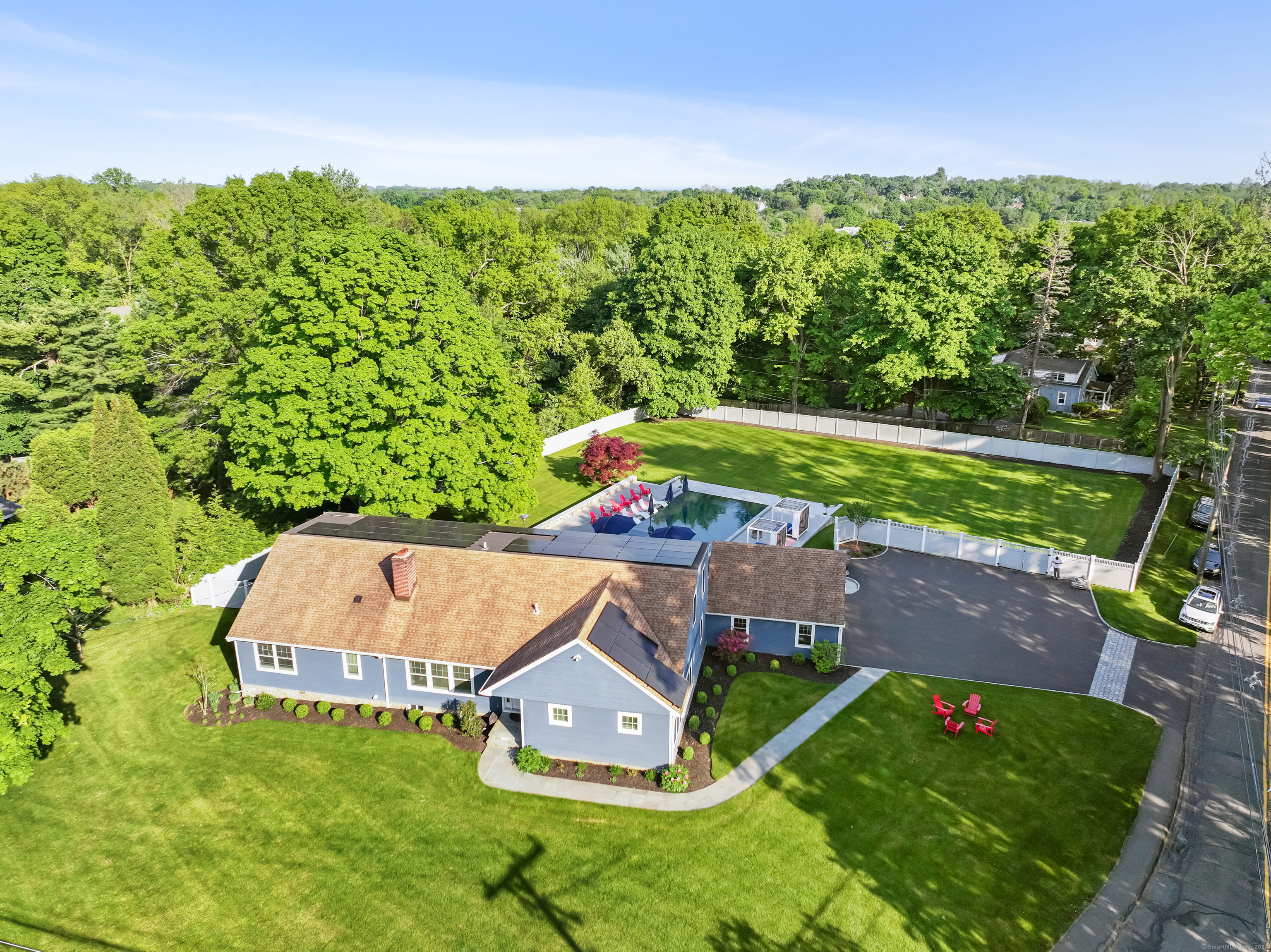 64 Long Lots Road