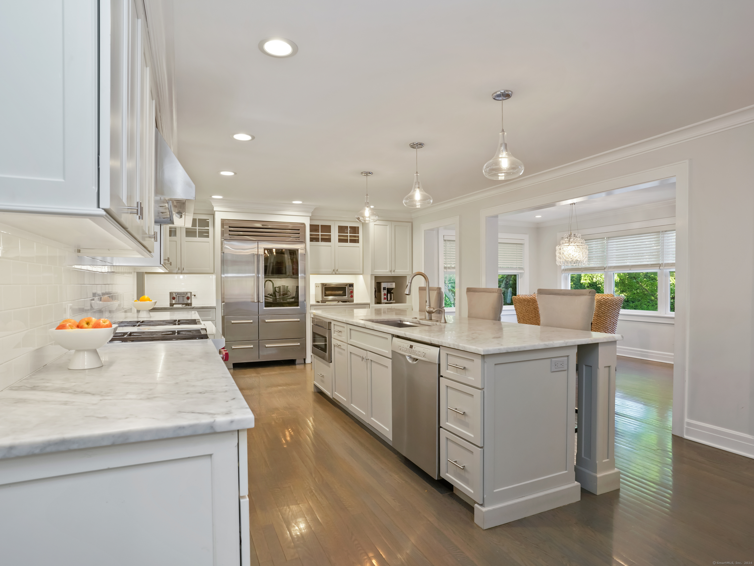 64 Long Lots Road