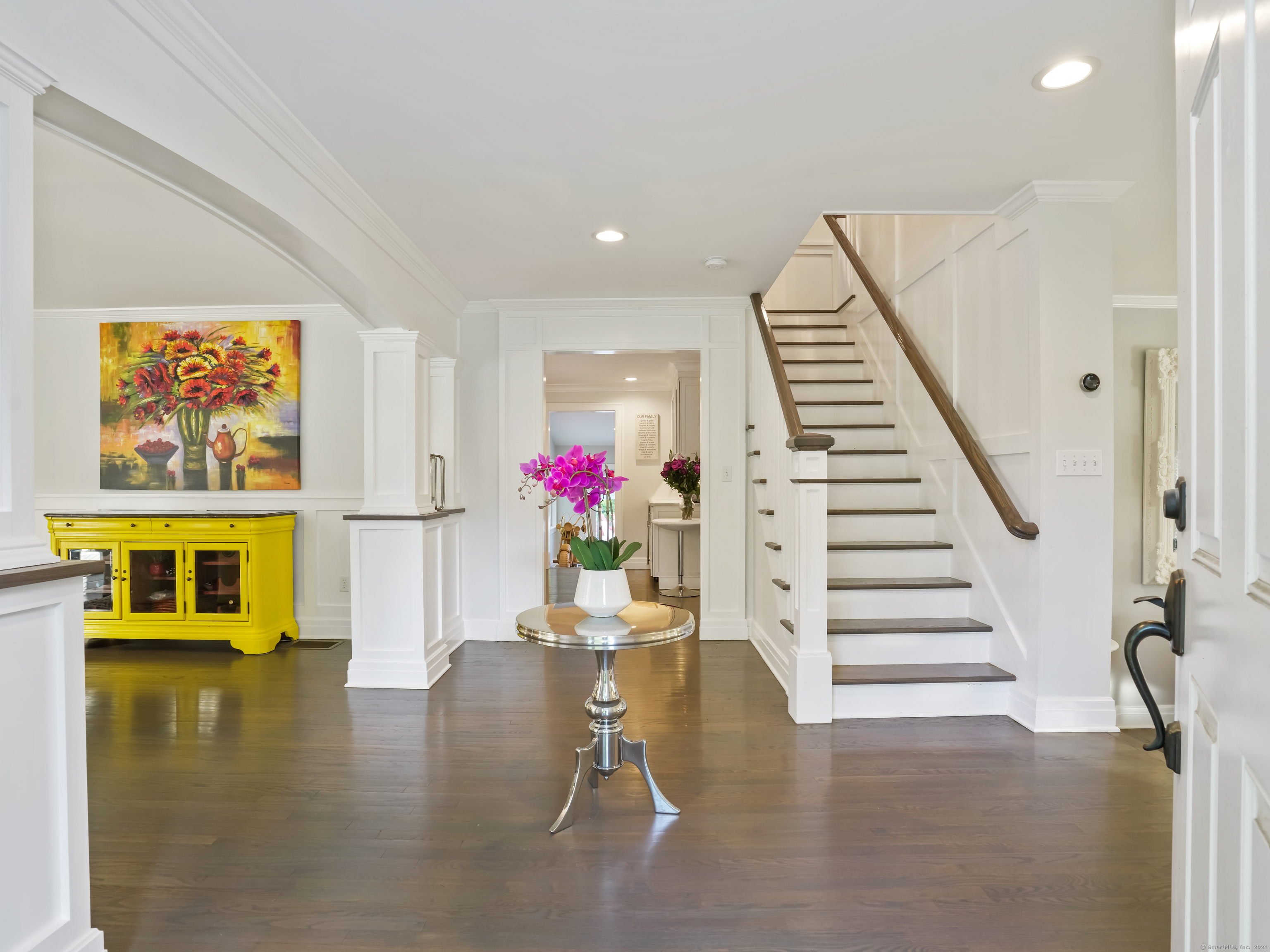 64 Long Lots Road