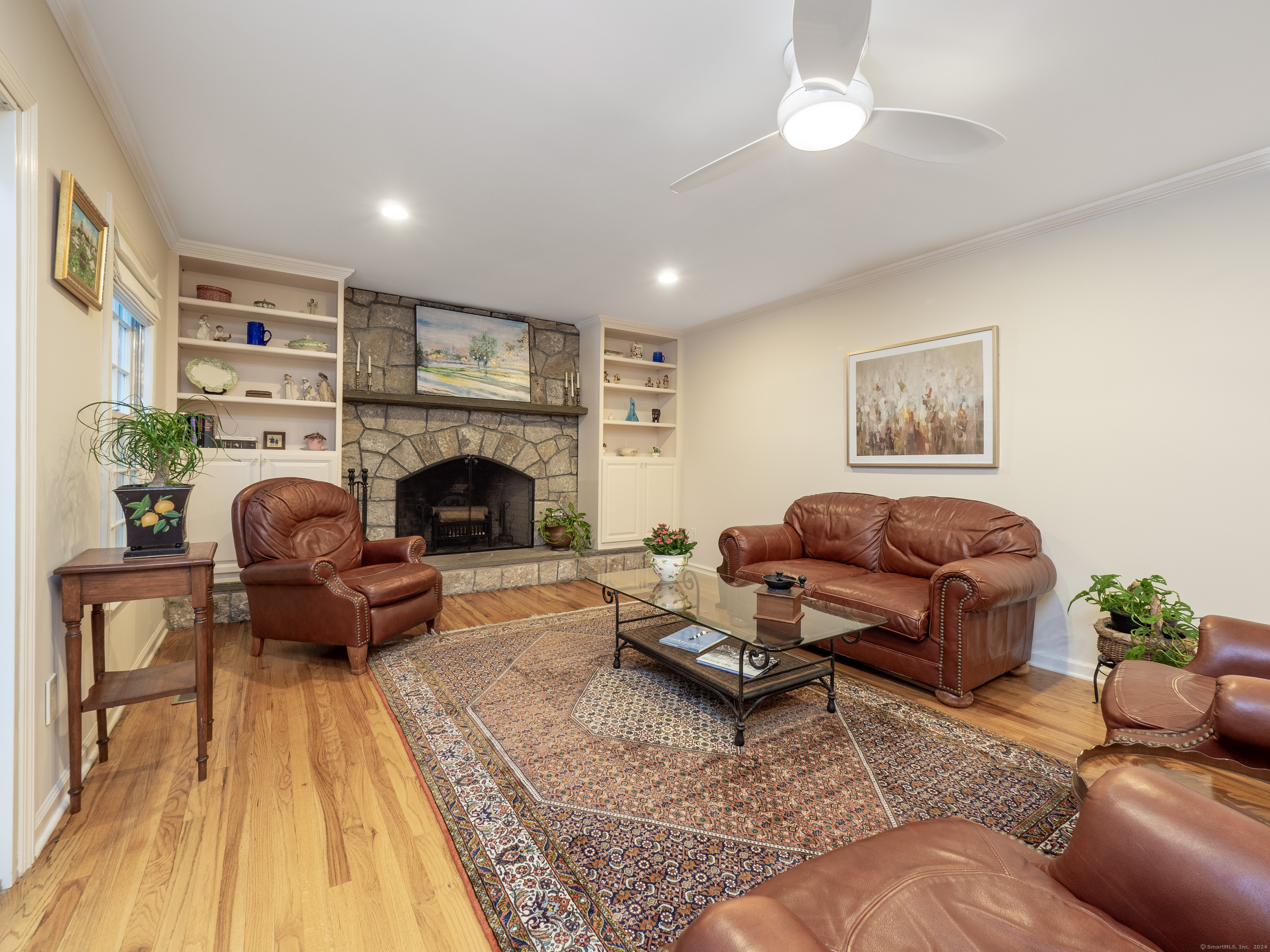 7 Hillcrest Place