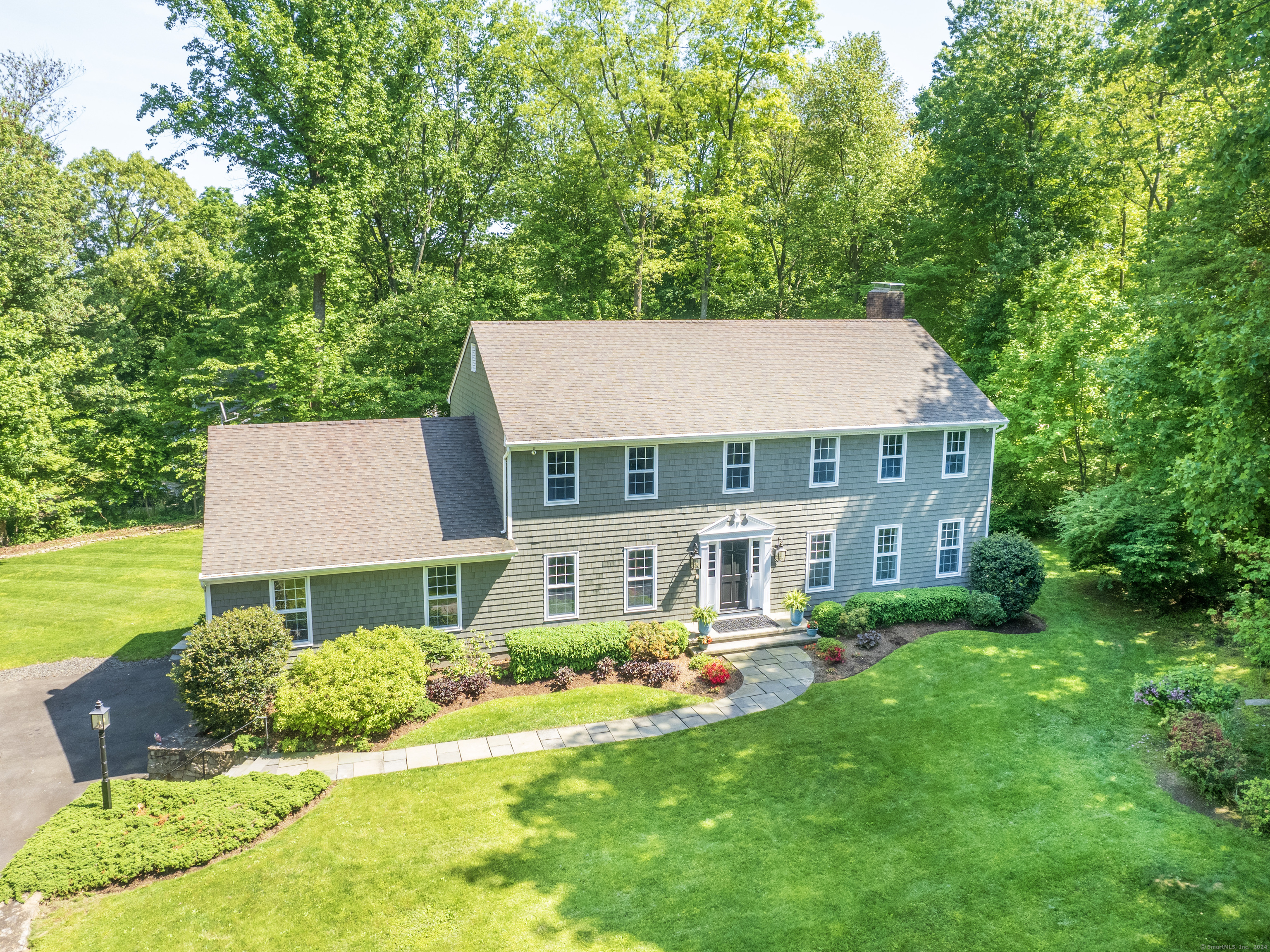 7 Hillcrest Place