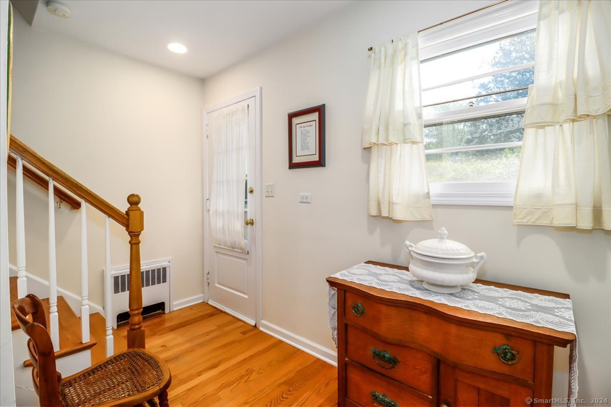 142 Soundview Court