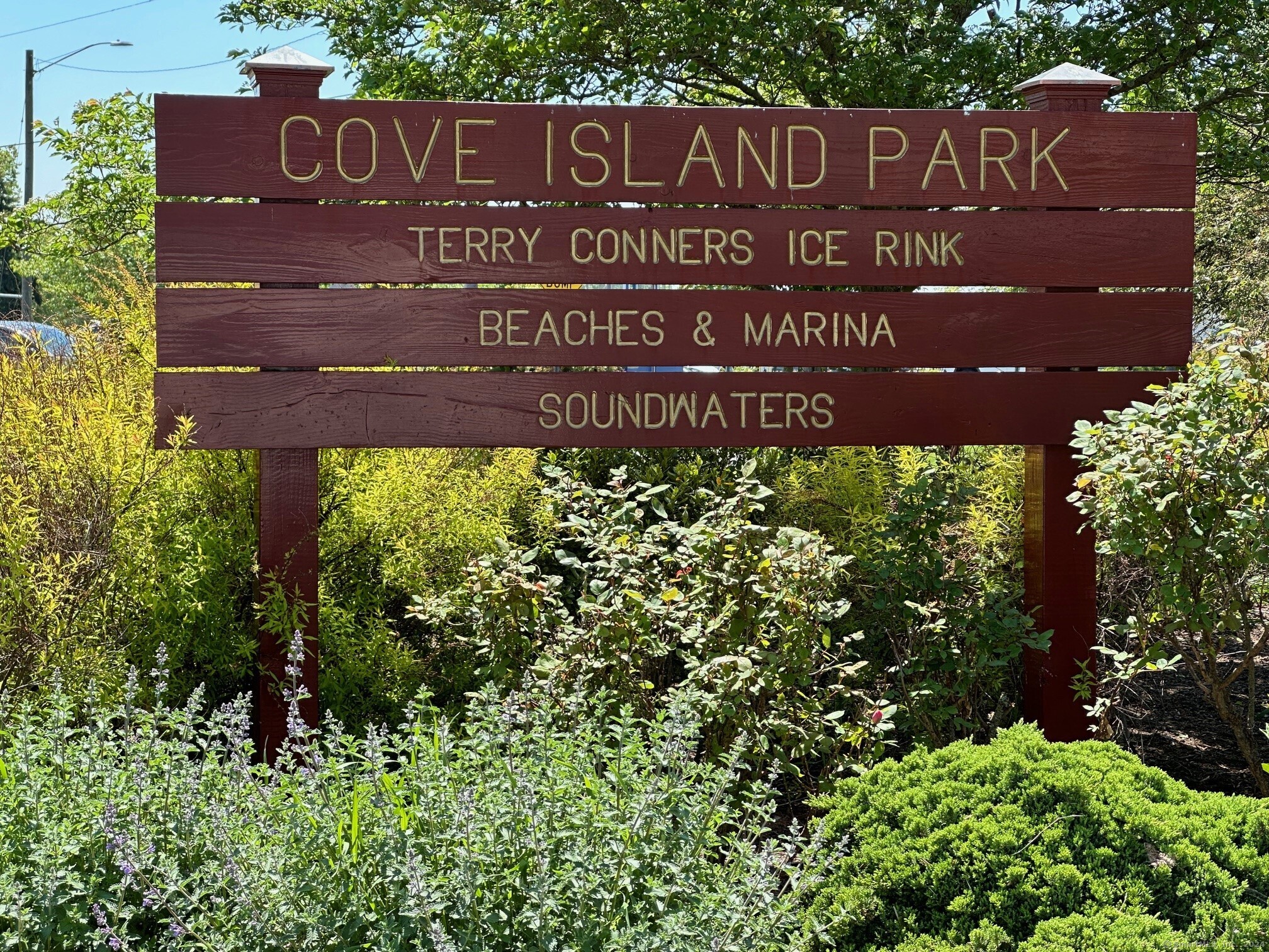 142 Soundview Court