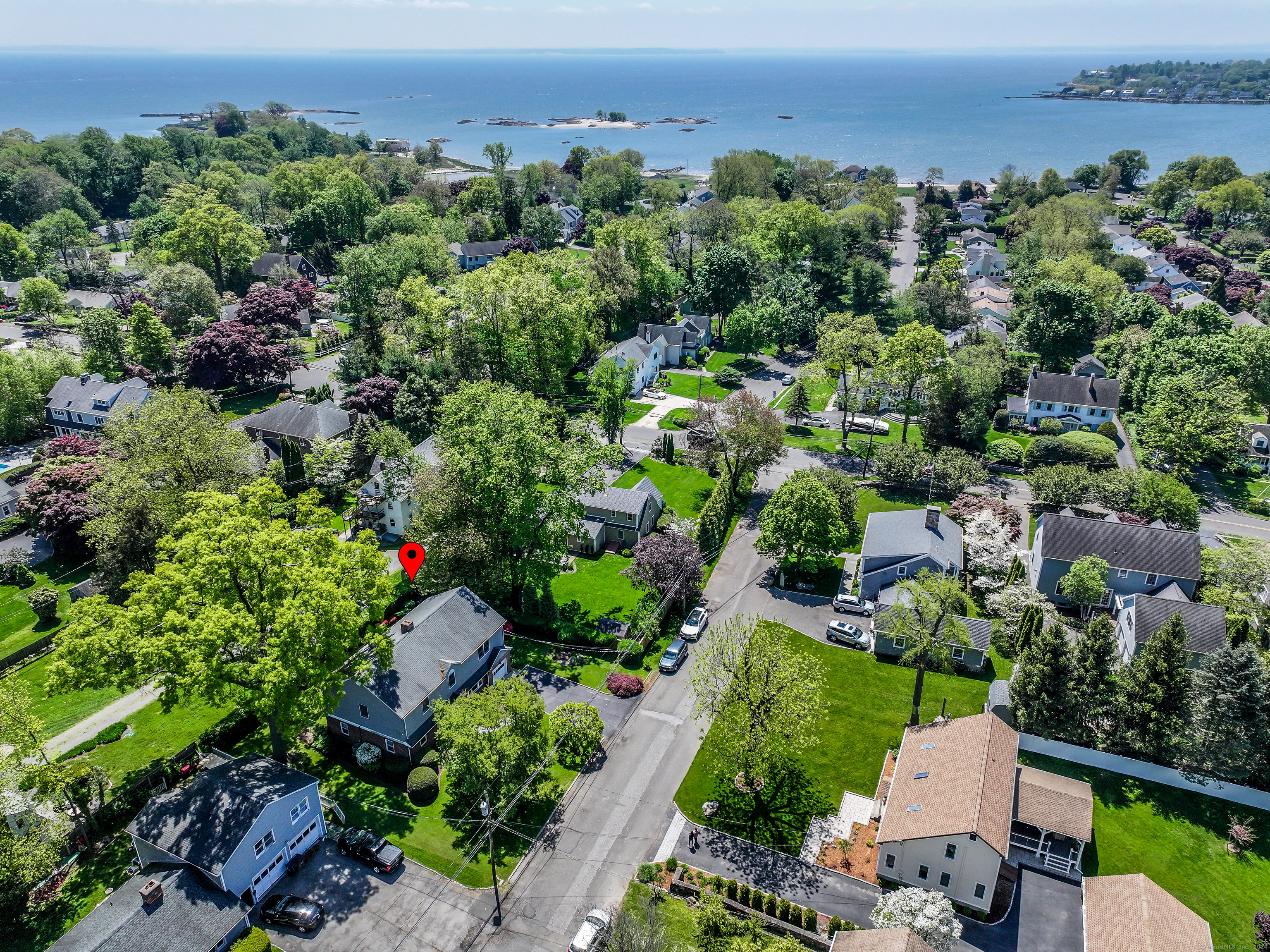 142 Soundview Court