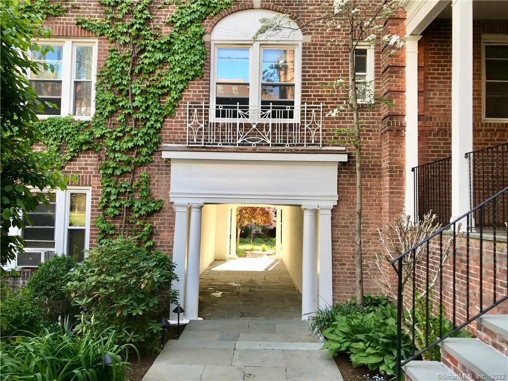 70 Strawberry Hill Avenue 5-1B