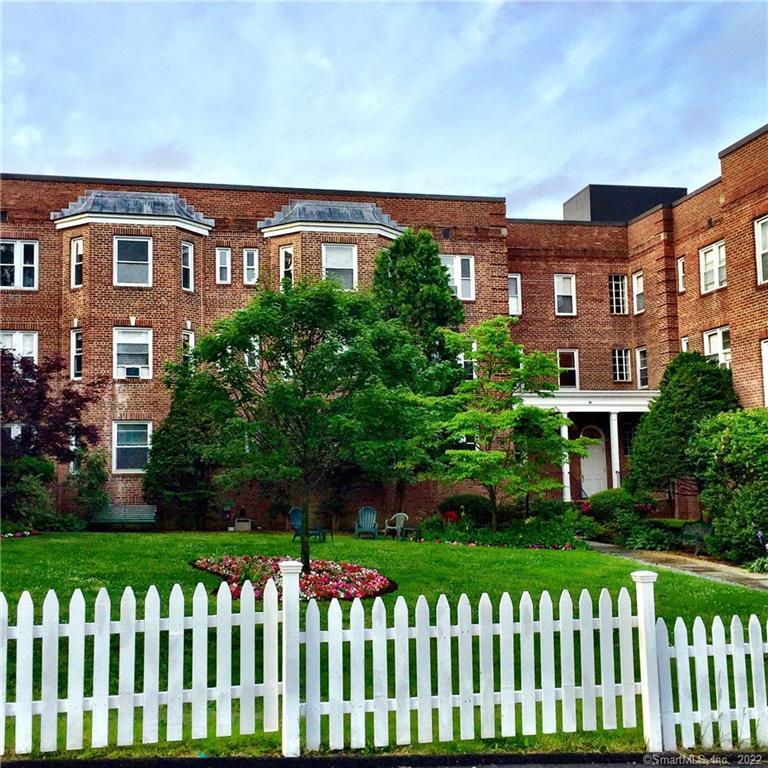 70 Strawberry Hill Avenue 5-1B
