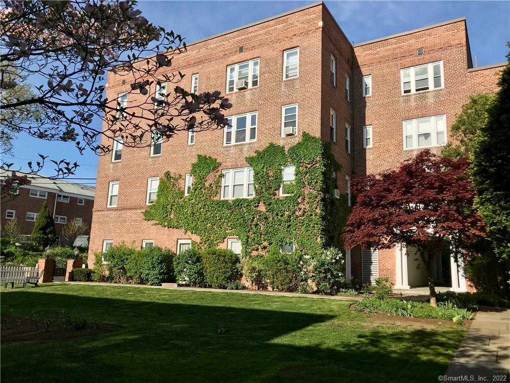 70 Strawberry Hill Avenue 5-1B