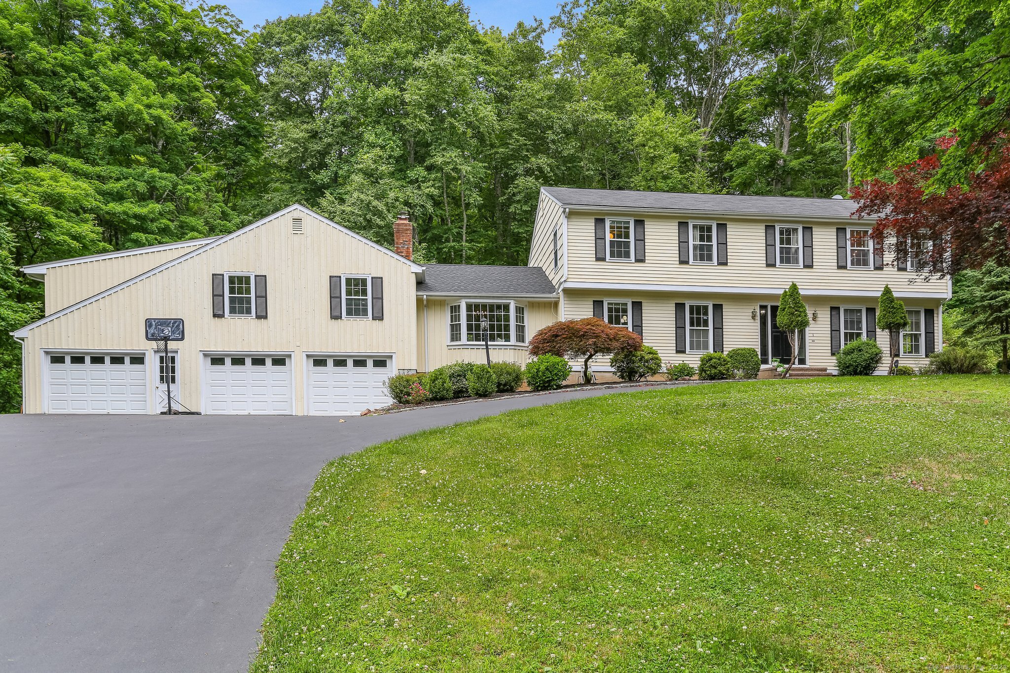 95 Deerfield Drive