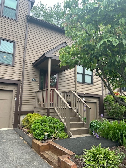 4 Deepwood Circle