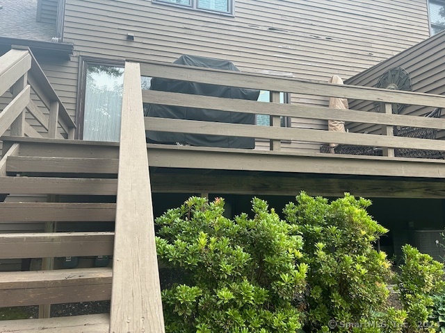 4 Deepwood Circle