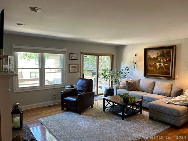 4 Deepwood Circle