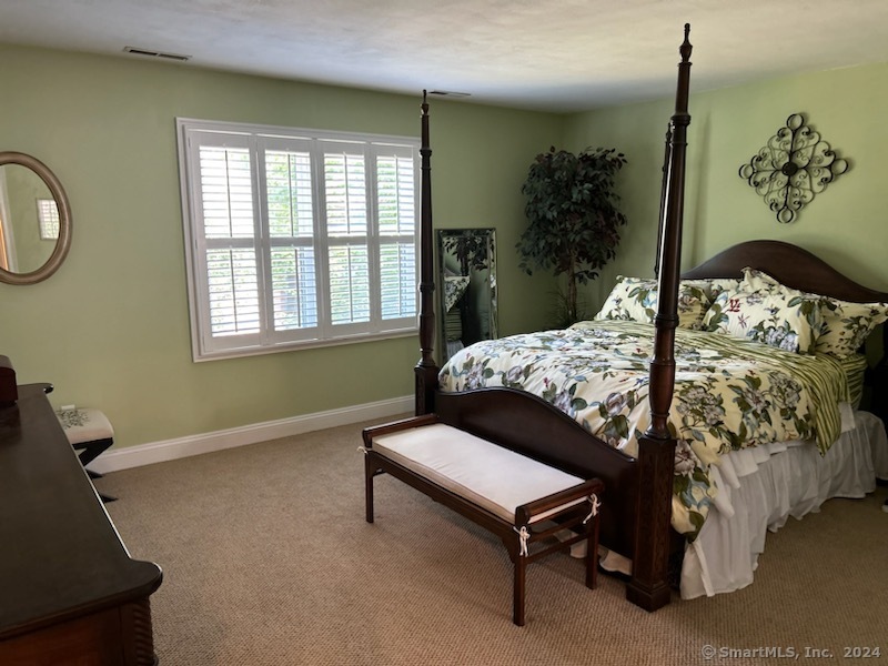 4 Deepwood Circle