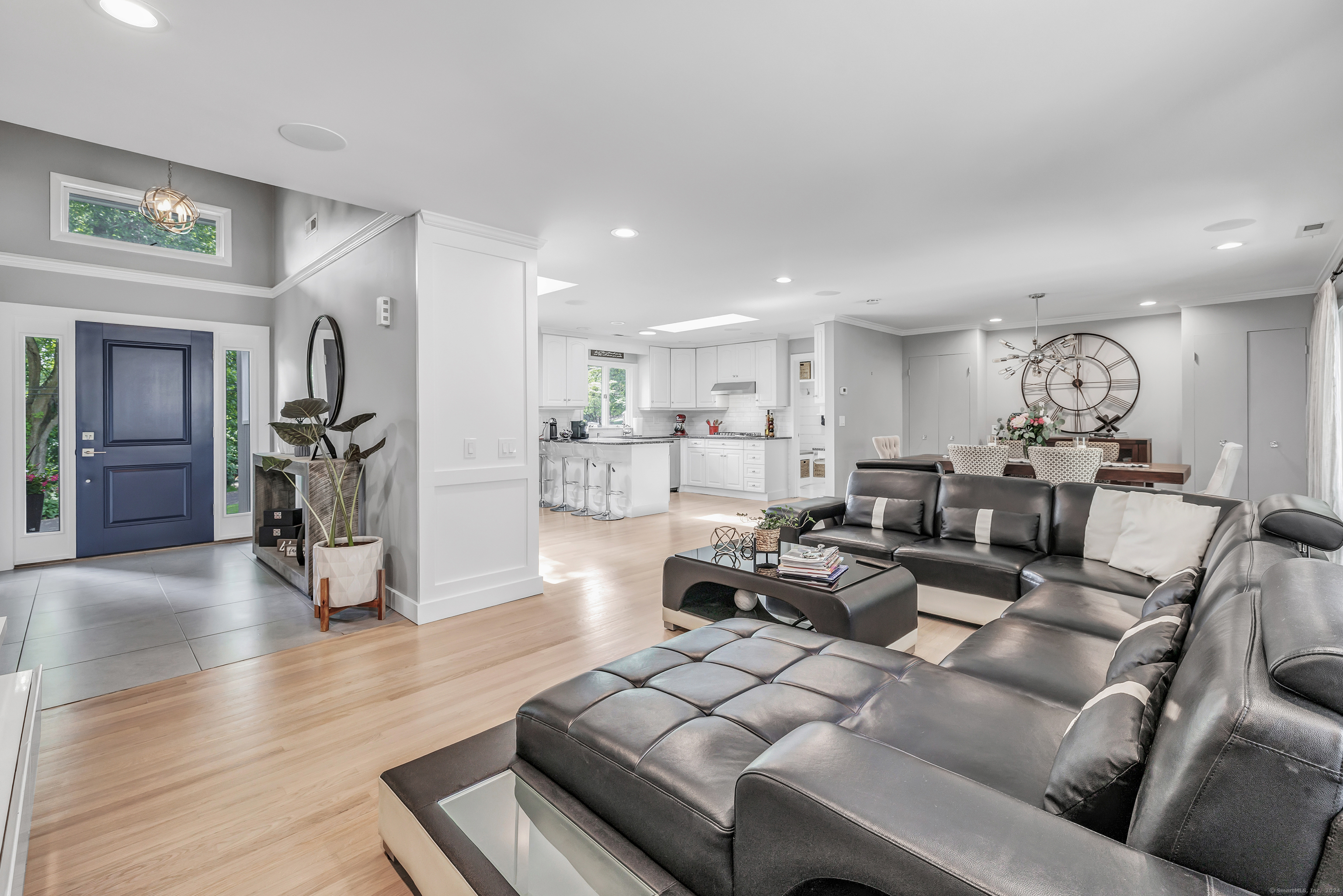 230 Hollydale Road