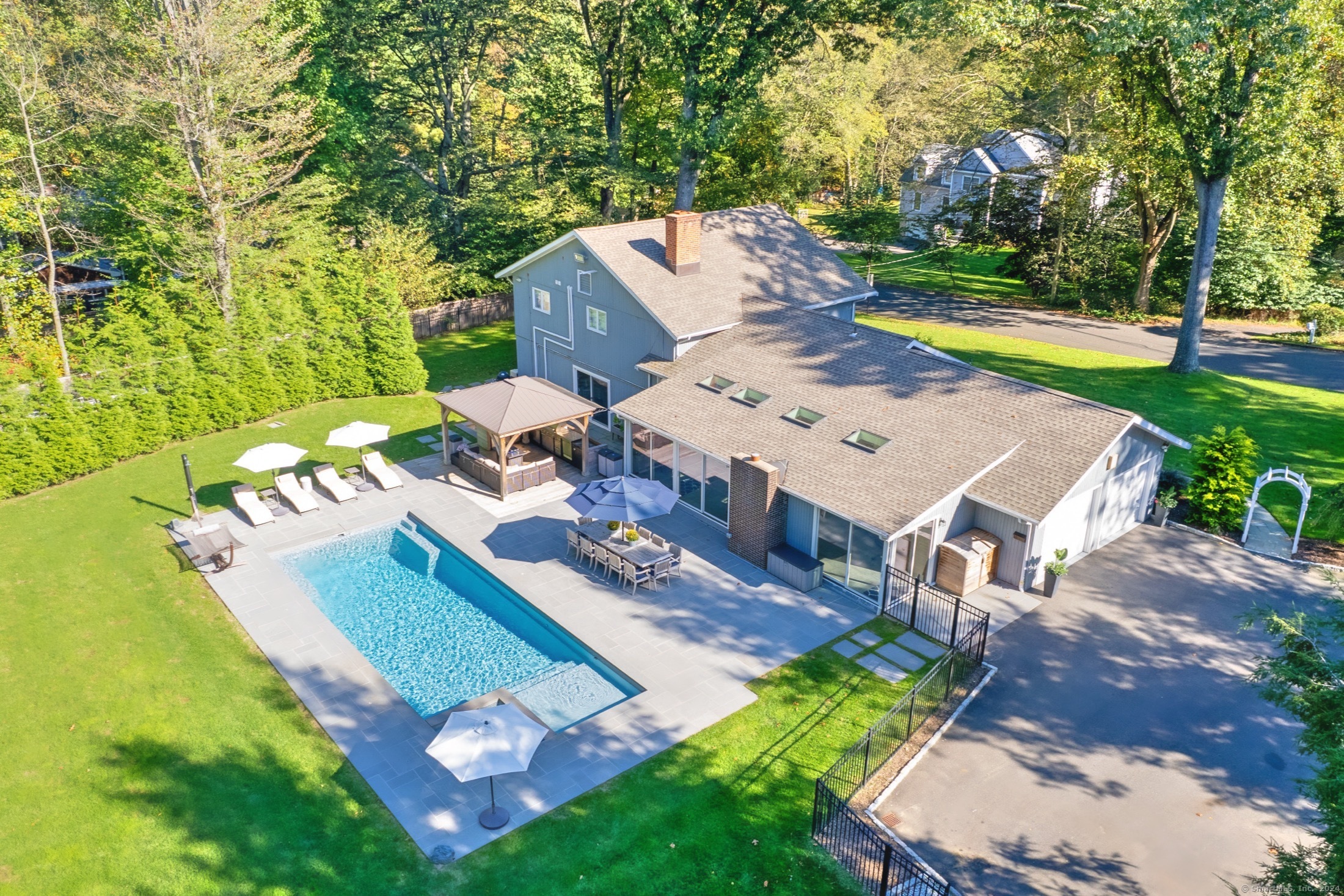 230 Hollydale Road