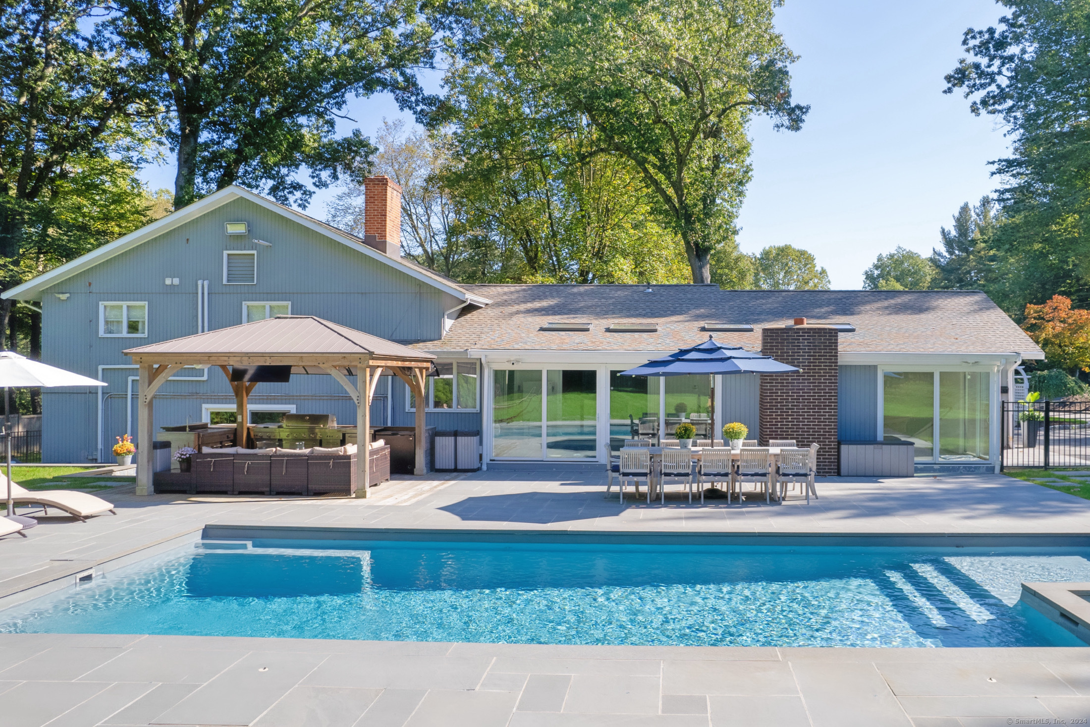 230 Hollydale Road