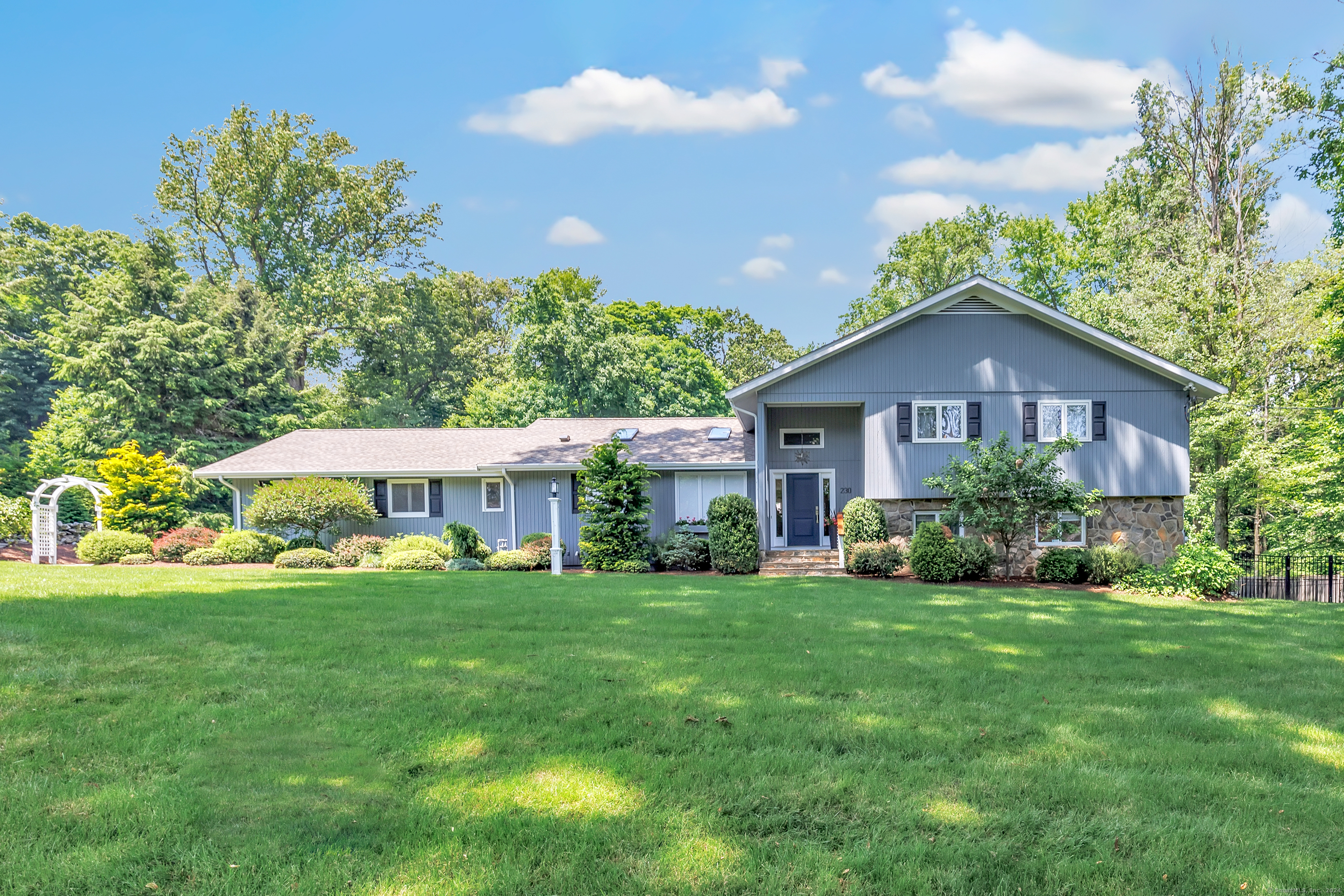 230 Hollydale Road
