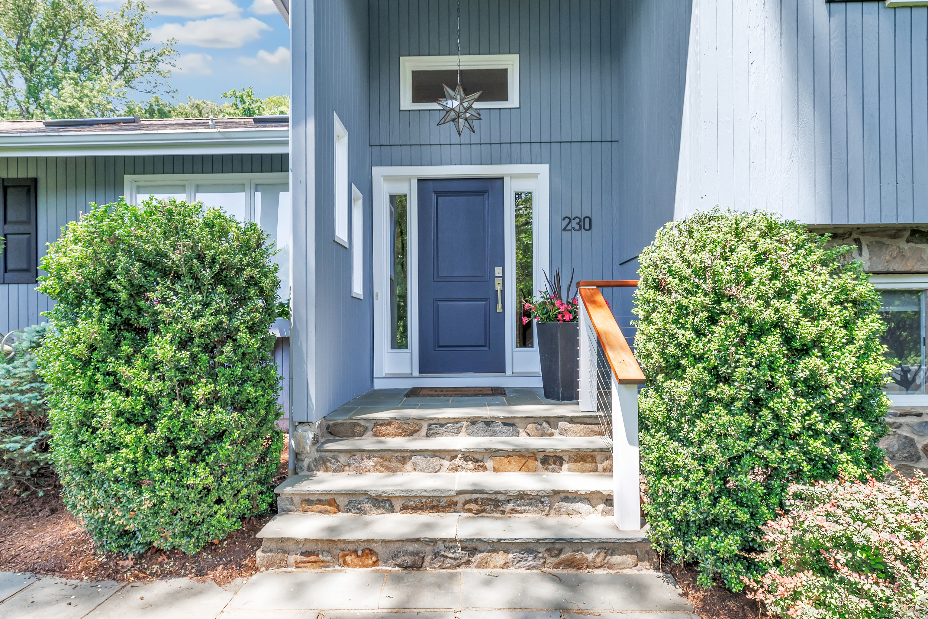 230 Hollydale Road