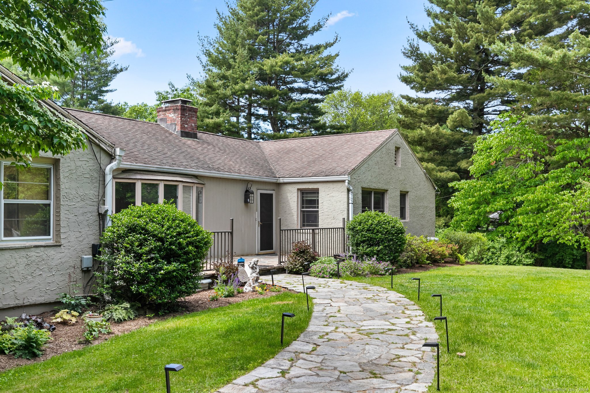 121 Parry Road
