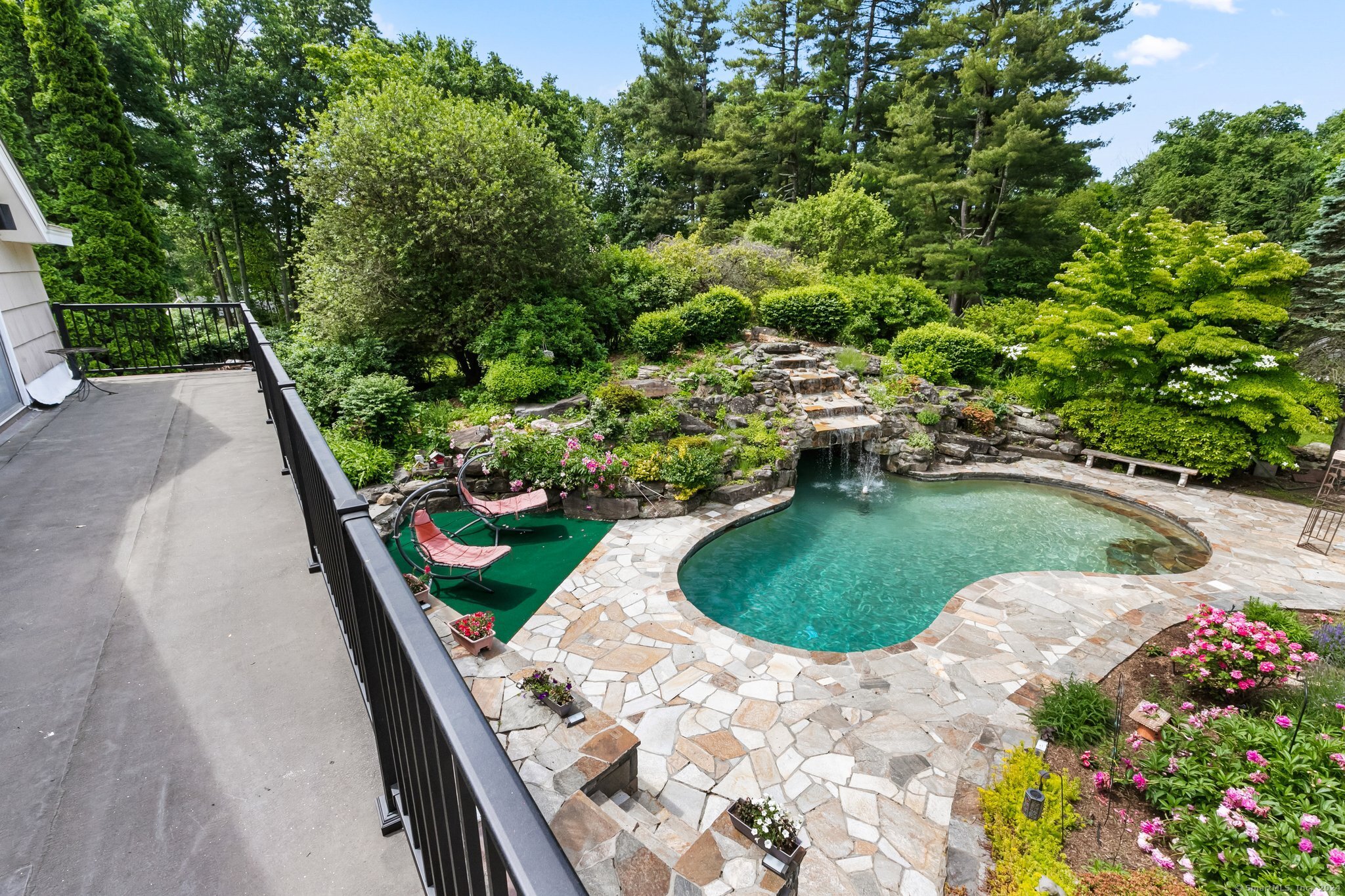 121 Parry Road