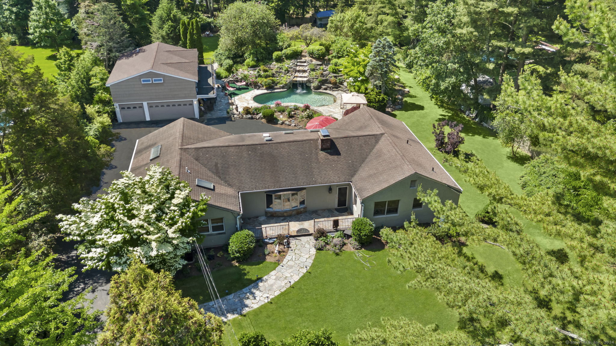 121 Parry Road