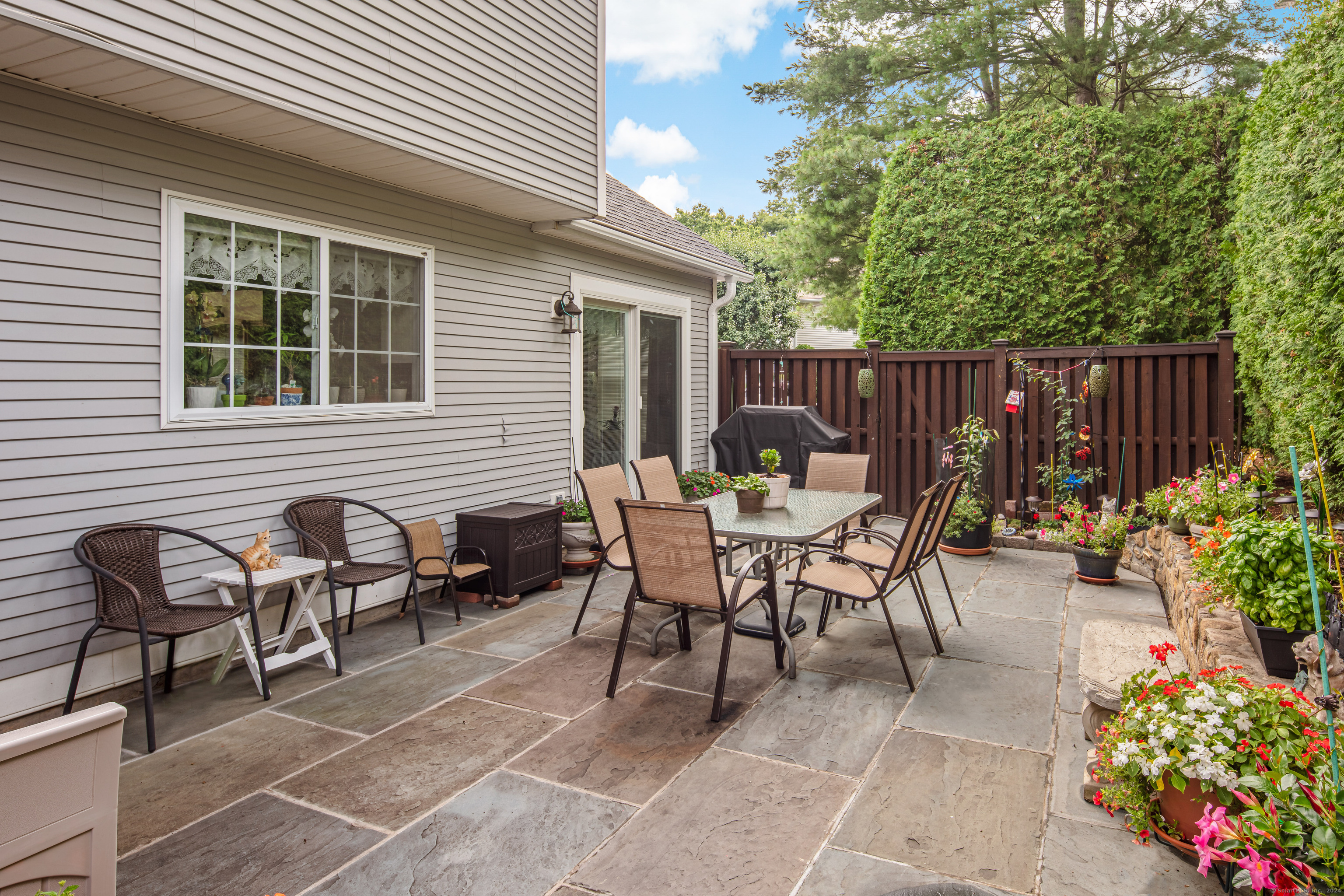 40 Oenoke Place APT 1