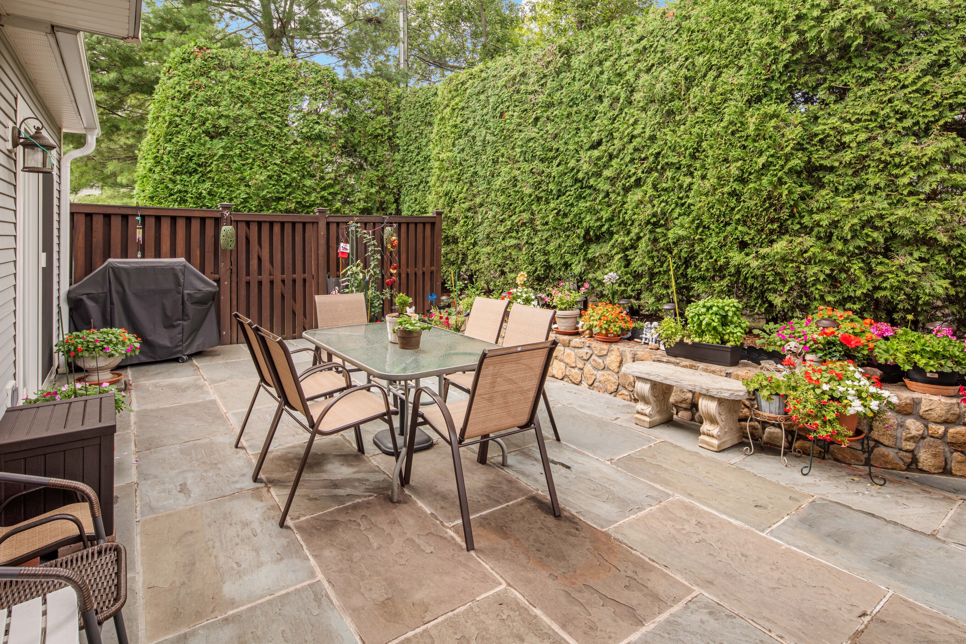 40 Oenoke Place APT 1