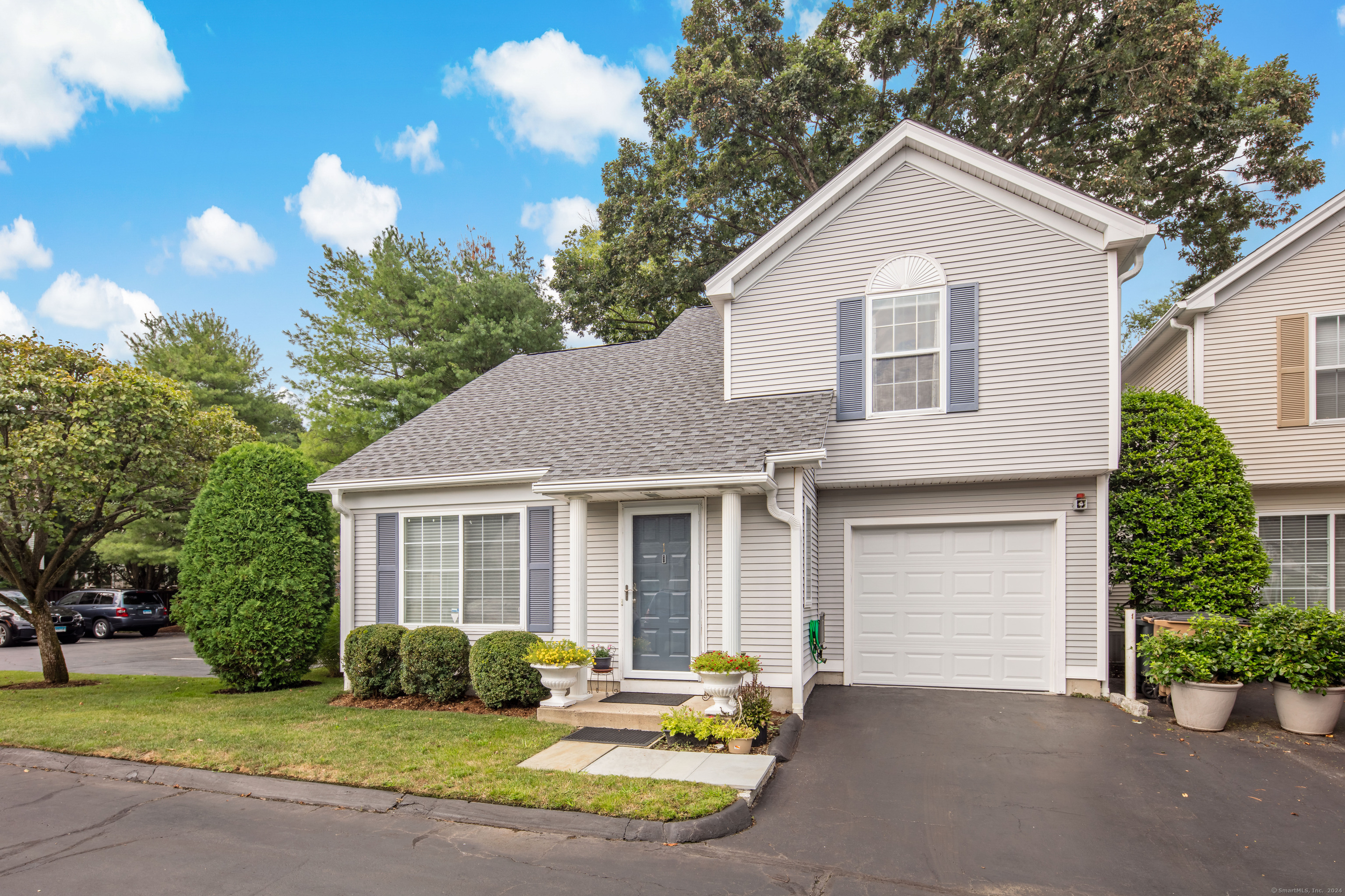 40 Oenoke Place APT 1