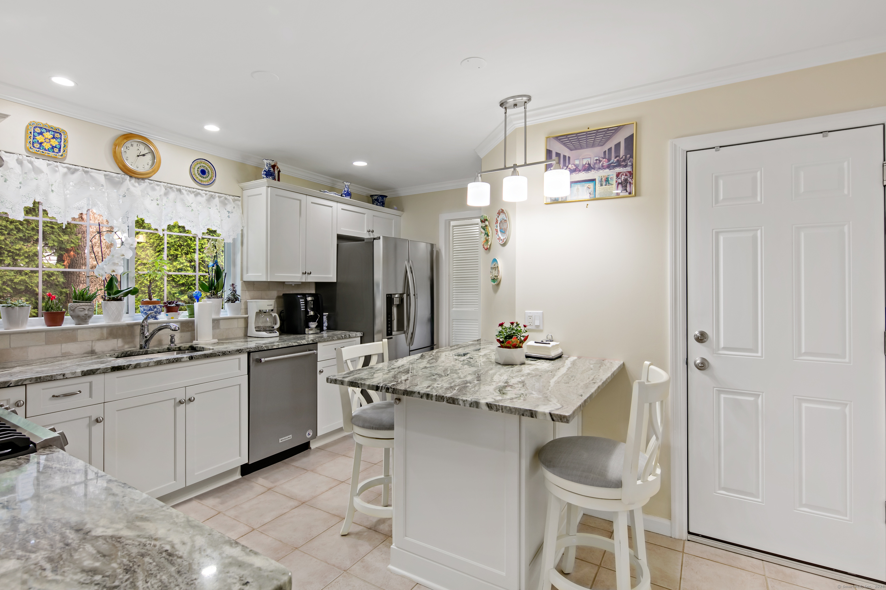 40 Oenoke Place APT 1