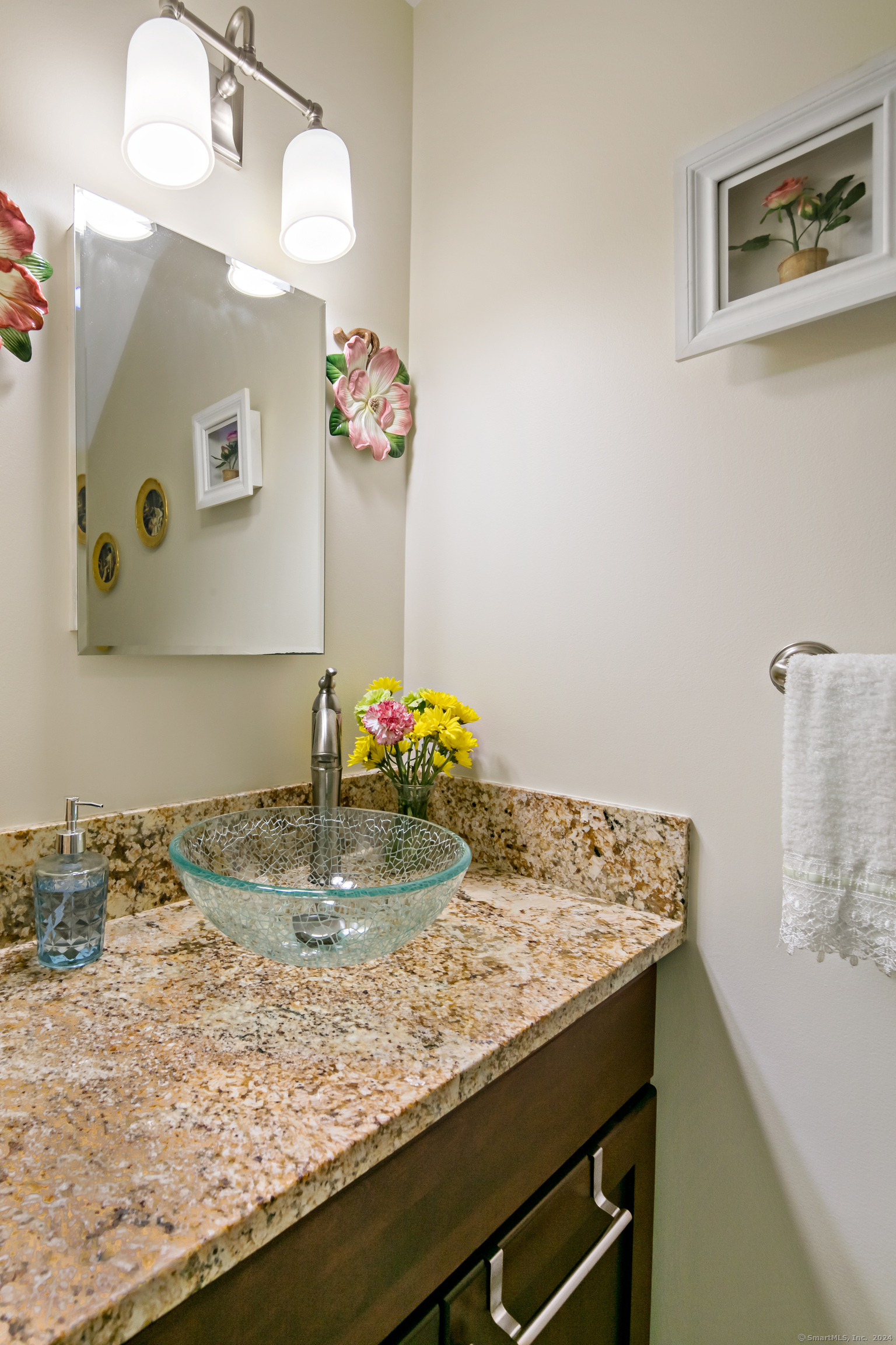40 Oenoke Place APT 1