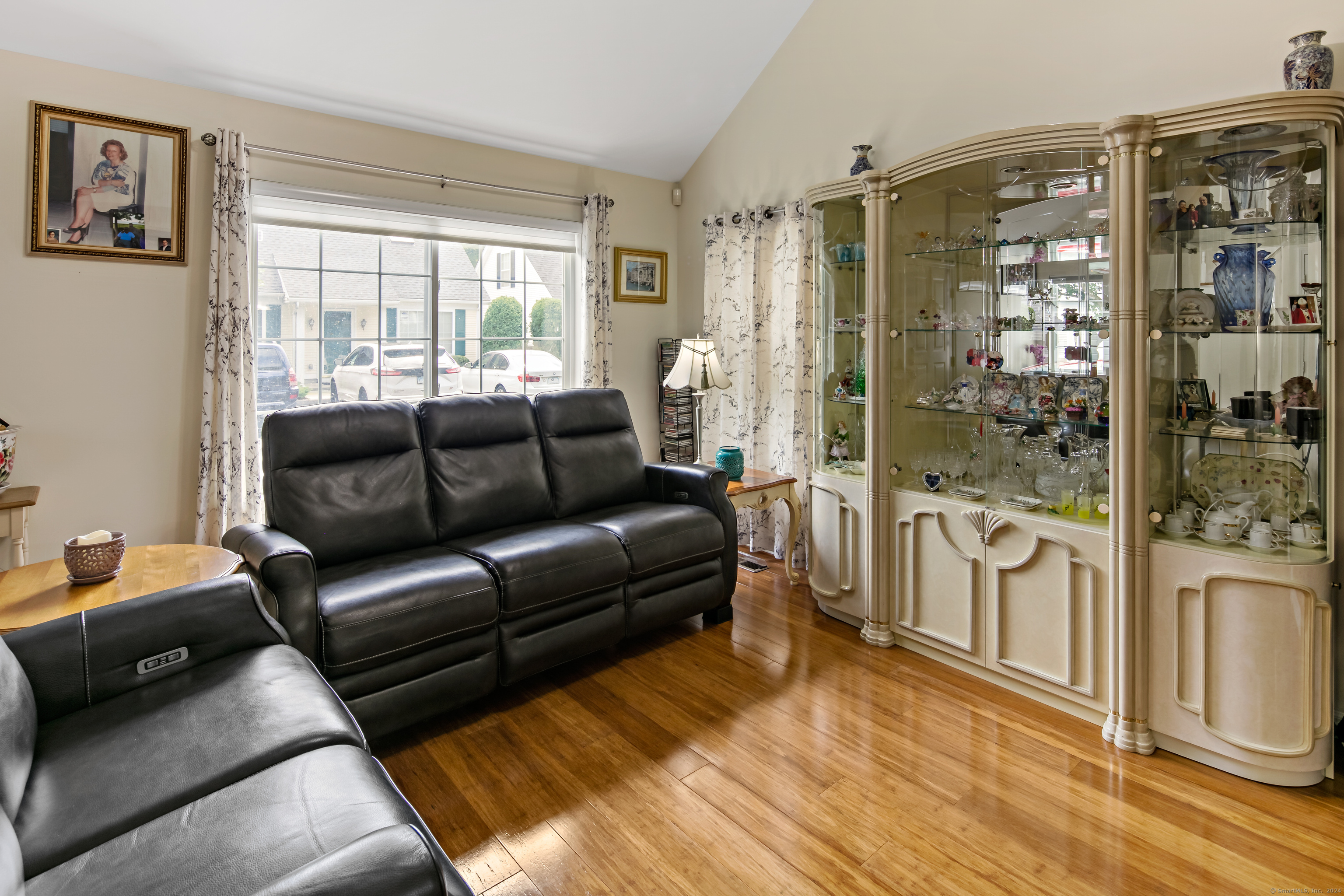 40 Oenoke Place APT 1